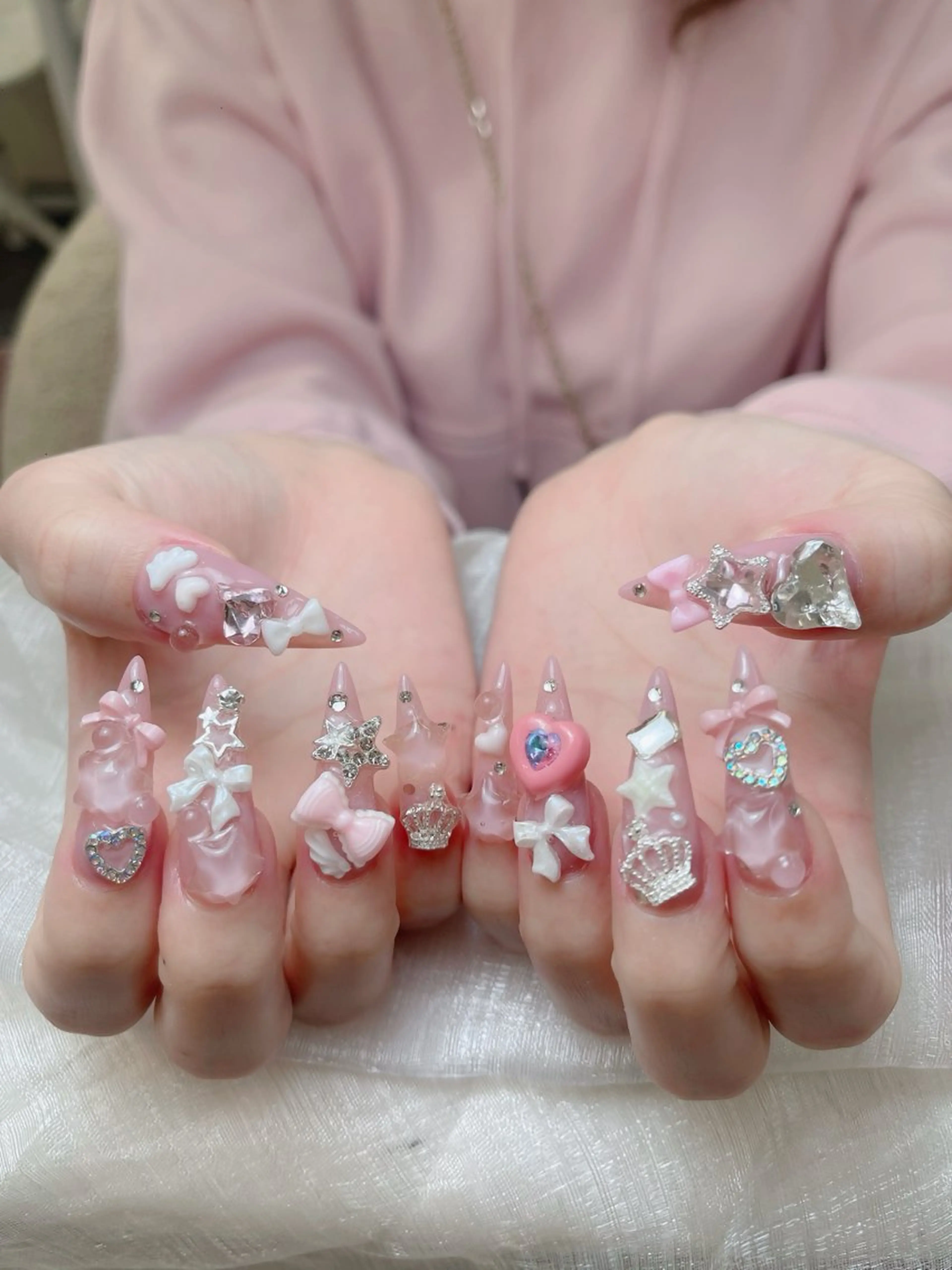 ネイル アートネイル ジェルネイル ニュアンスネイル シンプルネイル ネイルチップ ハンドネイル Nie Nail Hinatachanのネイルデザイン