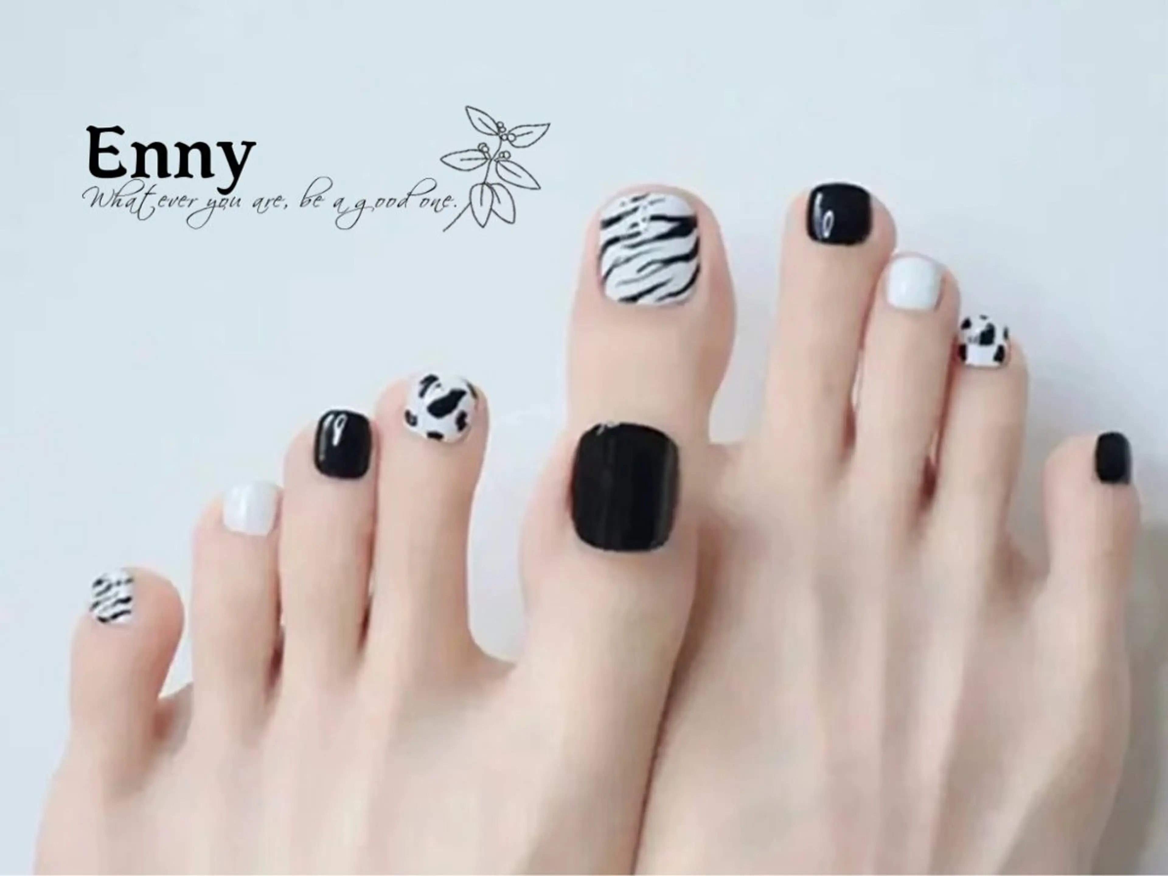 ネイル チークネイル フットネイル フレンチネイル ジェルネイル ガラスフレンチ Enny nail salonのネイルデザイン