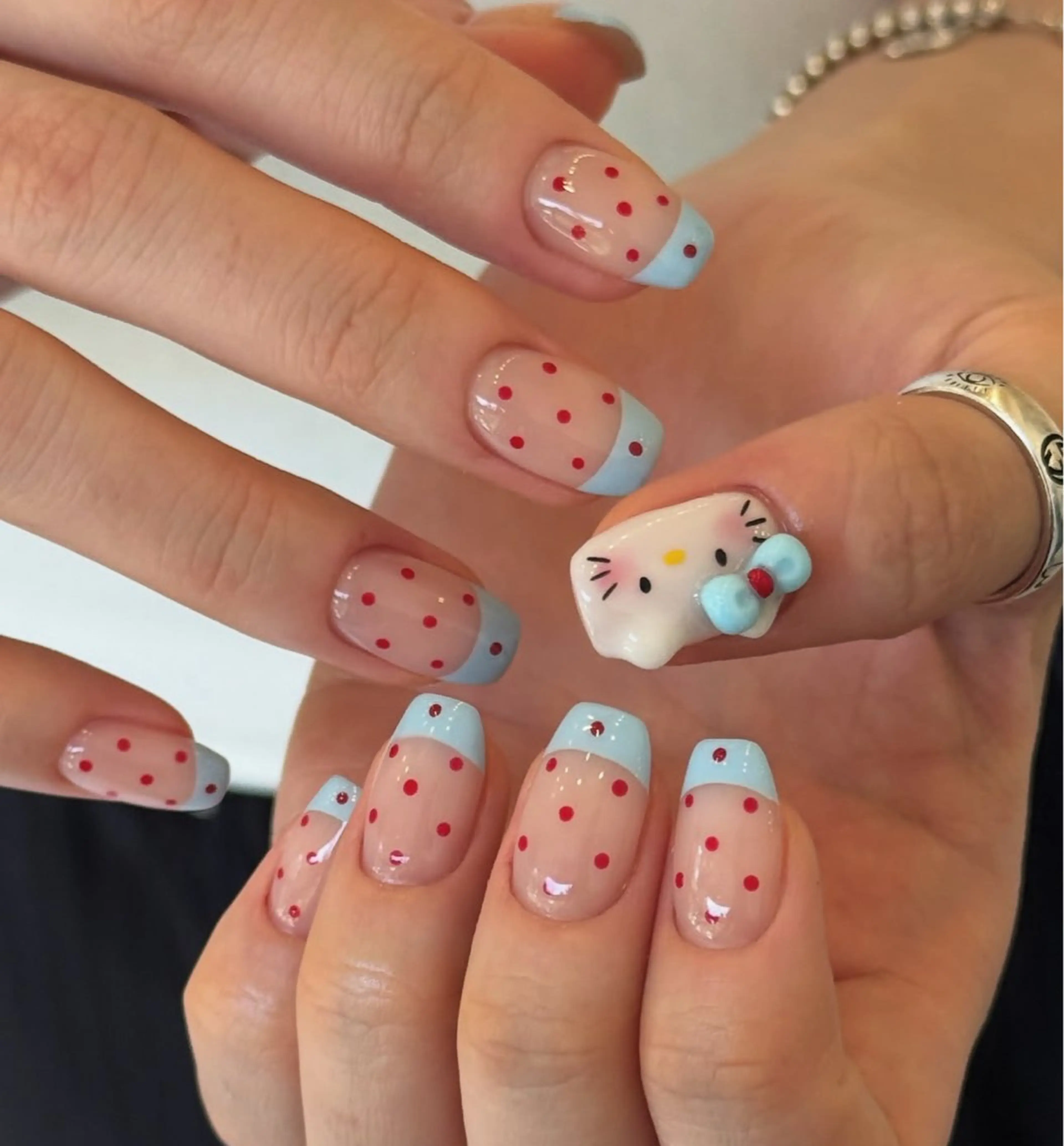 ネイル アートネイル オーロラネイル チークネイル フレンチネイル ガラスフレンチ ハンドネイル 🎀🎀YooLi Nail Salonのネイルデザイン