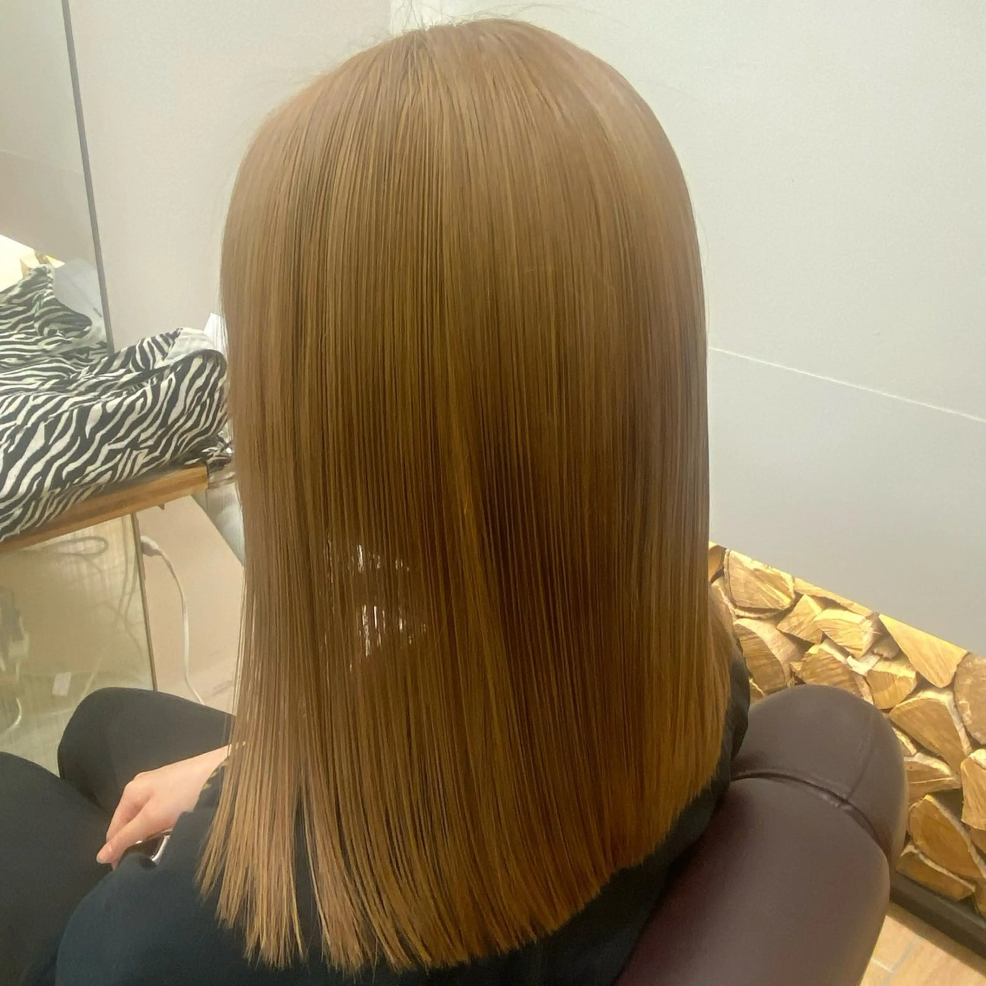 カラー 菊池唯愛 暖色カラー / メンズカットのヘアスタイル