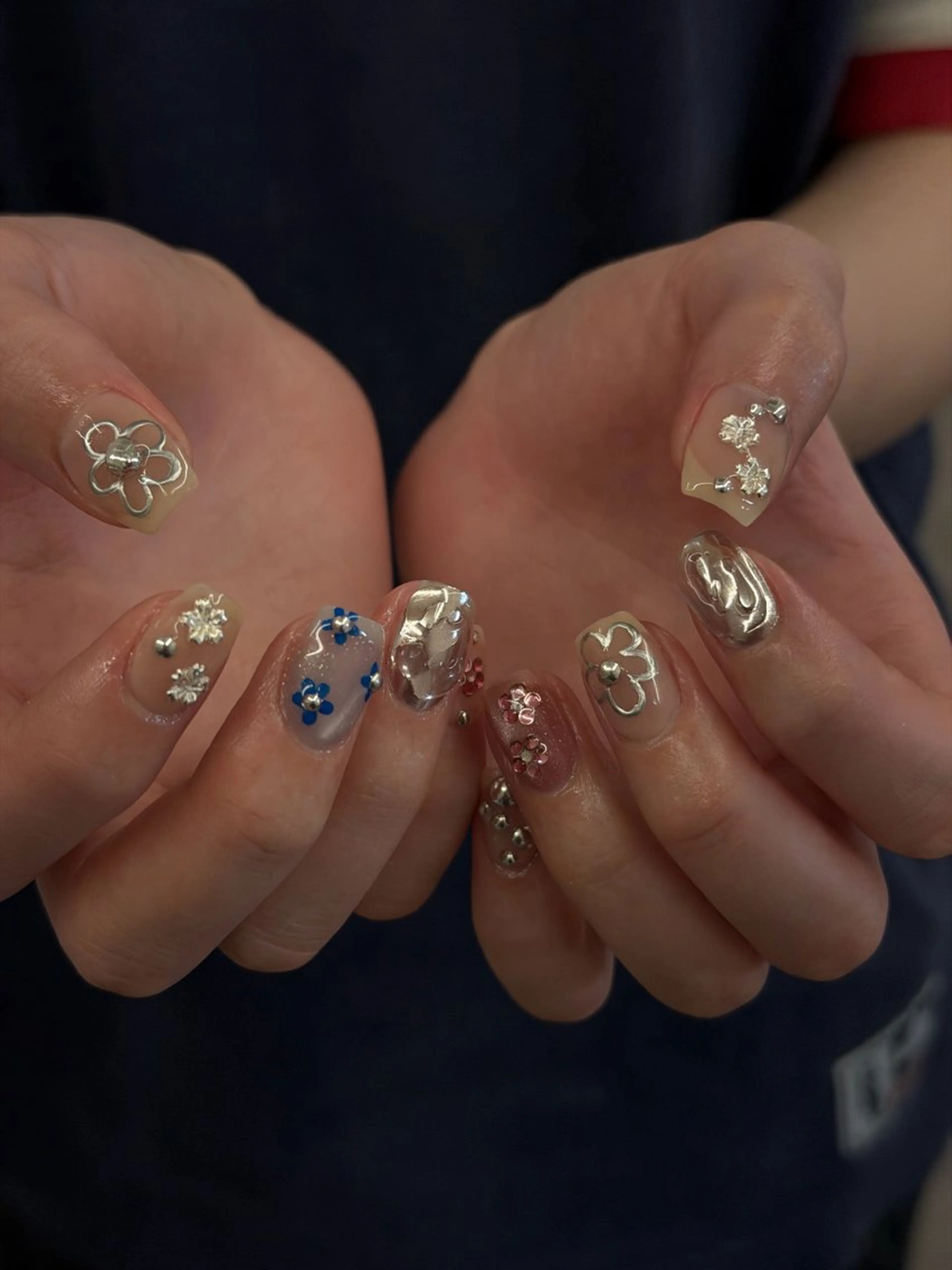 ネイル ジェルネイル キラキラネイル マグネットネイル ニュアンスネイル パラジェル ハンドネイル ハンドケア Bana_ Nailのネイルデザイン