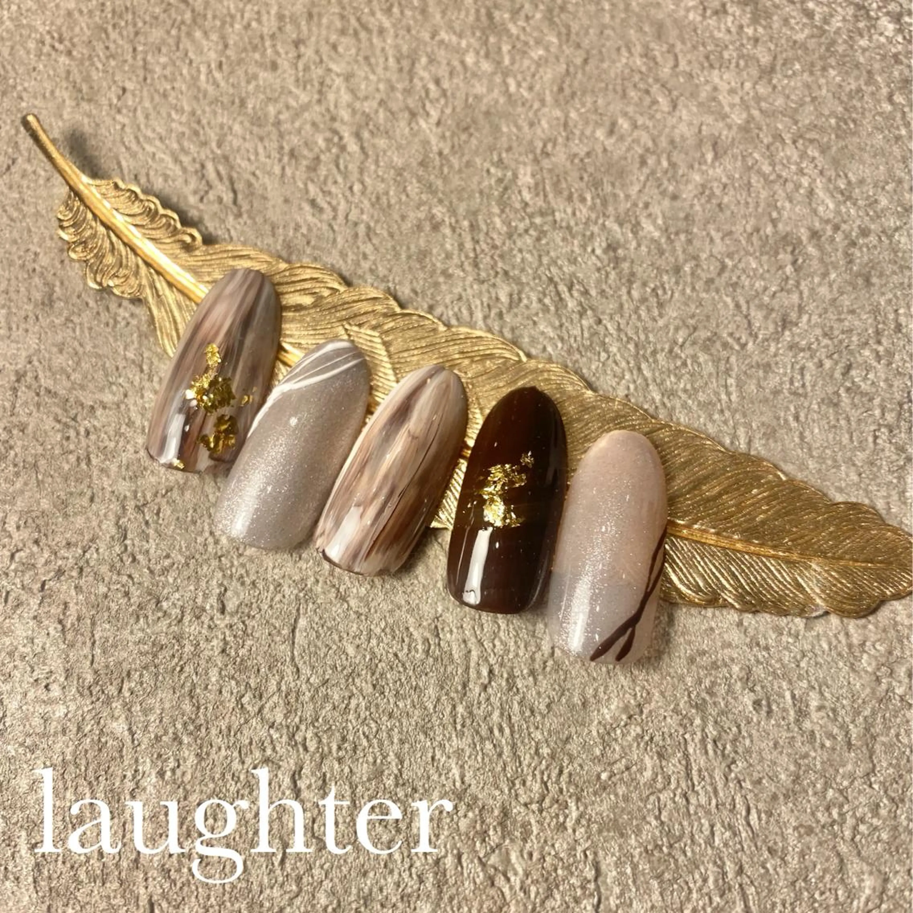 ネイル マグネットネイル ニュアンスネイル バレンタイン ハンドネイル laughter nailのネイルデザイン