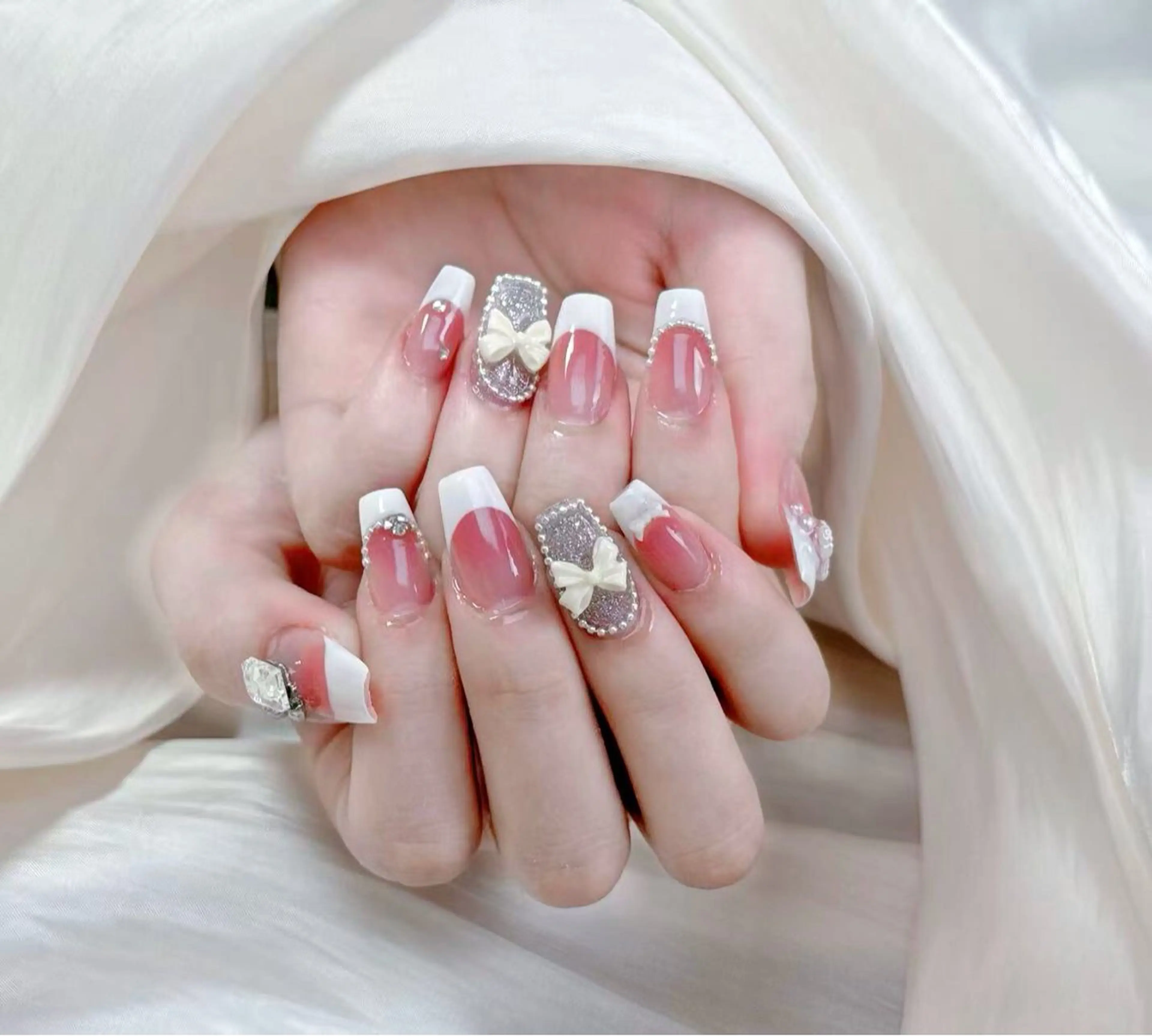 【ジェル】ワンホン持ち込みデザイン（初回ソフトジェルオフ無料／ケア込み）の写真