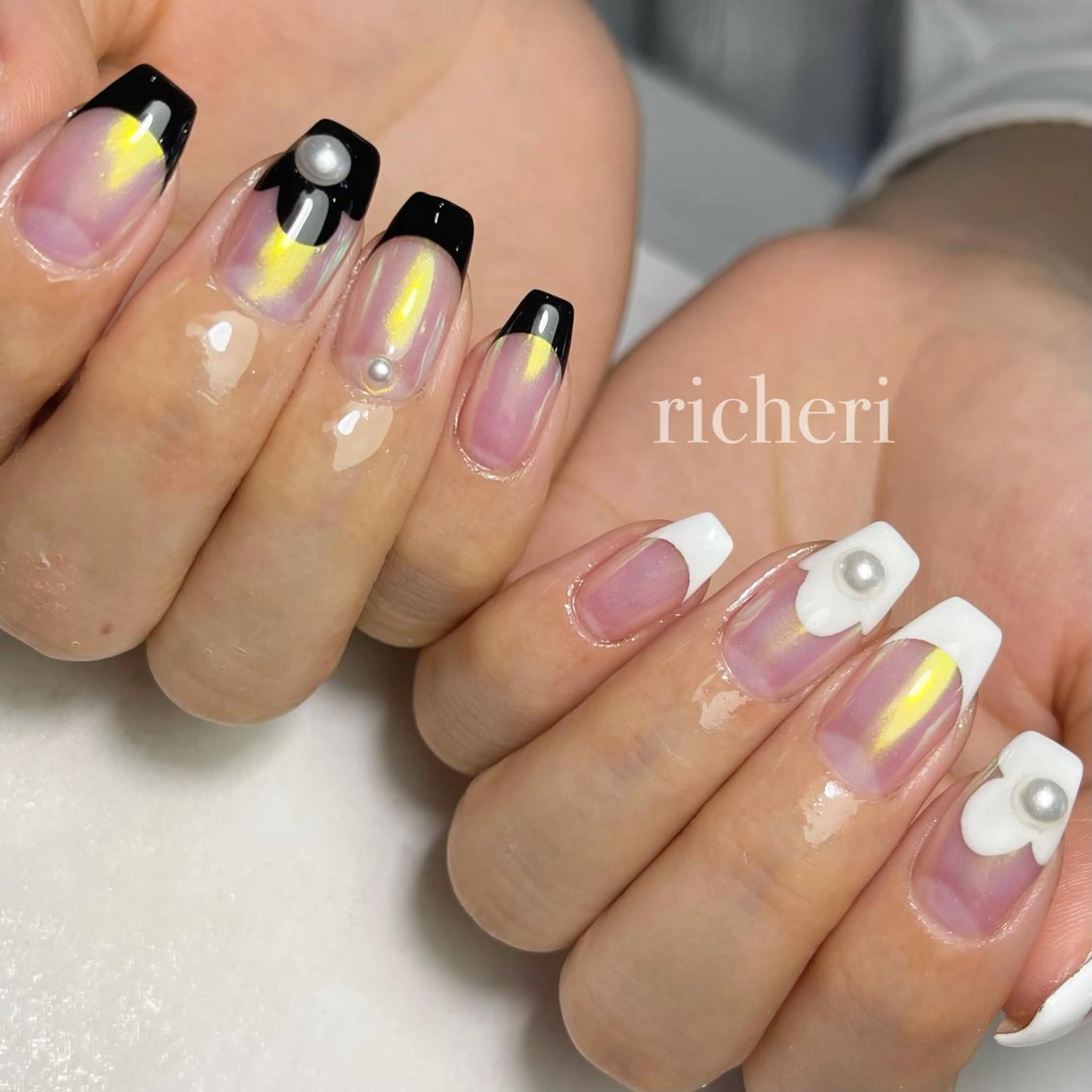 ミディアム ネイル ハンドネイル richeri beautyのエステ・リラクイメージ