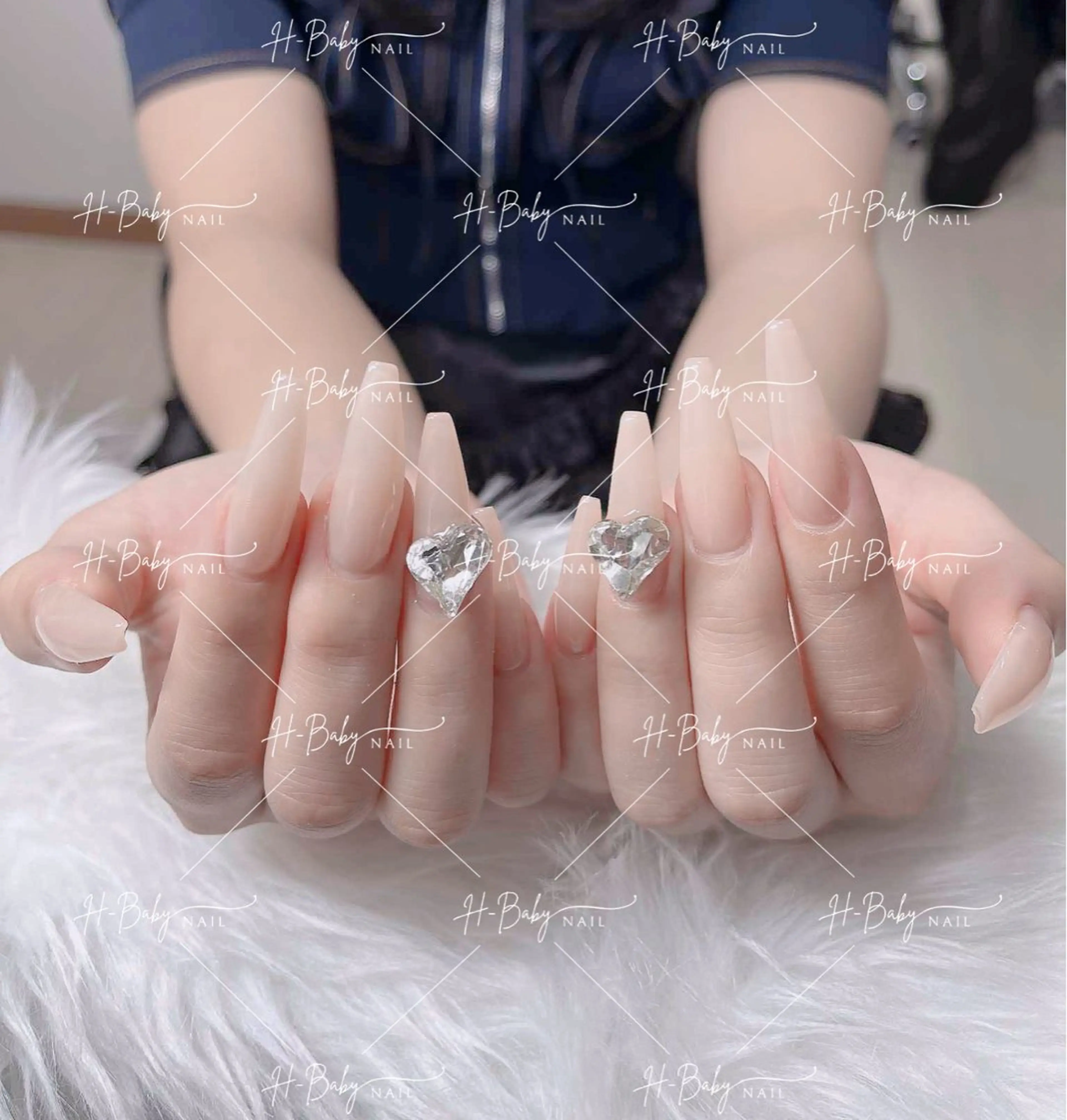ネイル フレンチネイル ジェルネイル ガラスフレンチ ハロウィン ハート ハンドネイル H.baby Nail Salonのネイルデザイン