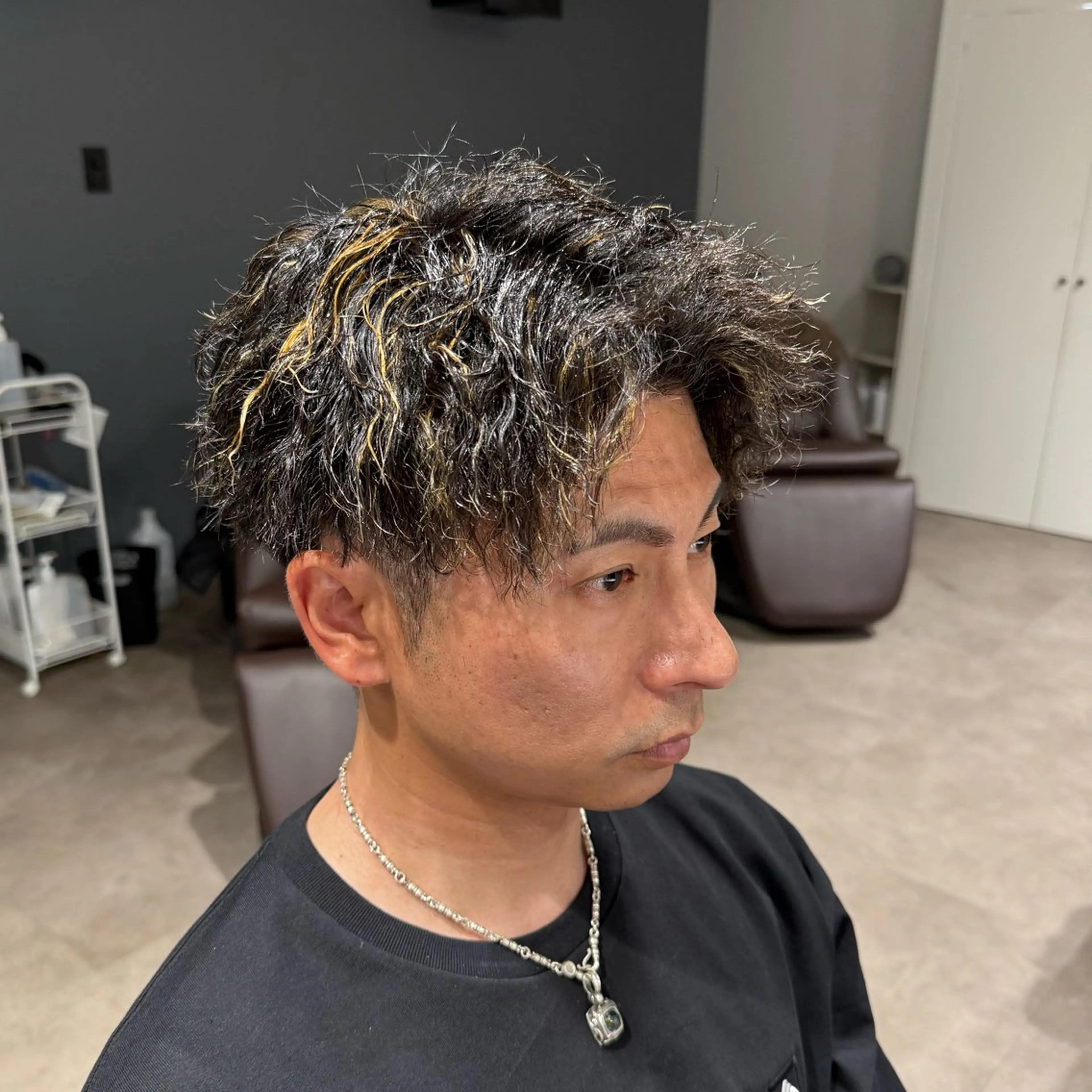 ミディアム カラー パーマ メンズ カット ヘアカラー パーマ 『メンズ専門』 悠貴のヘアスタイル