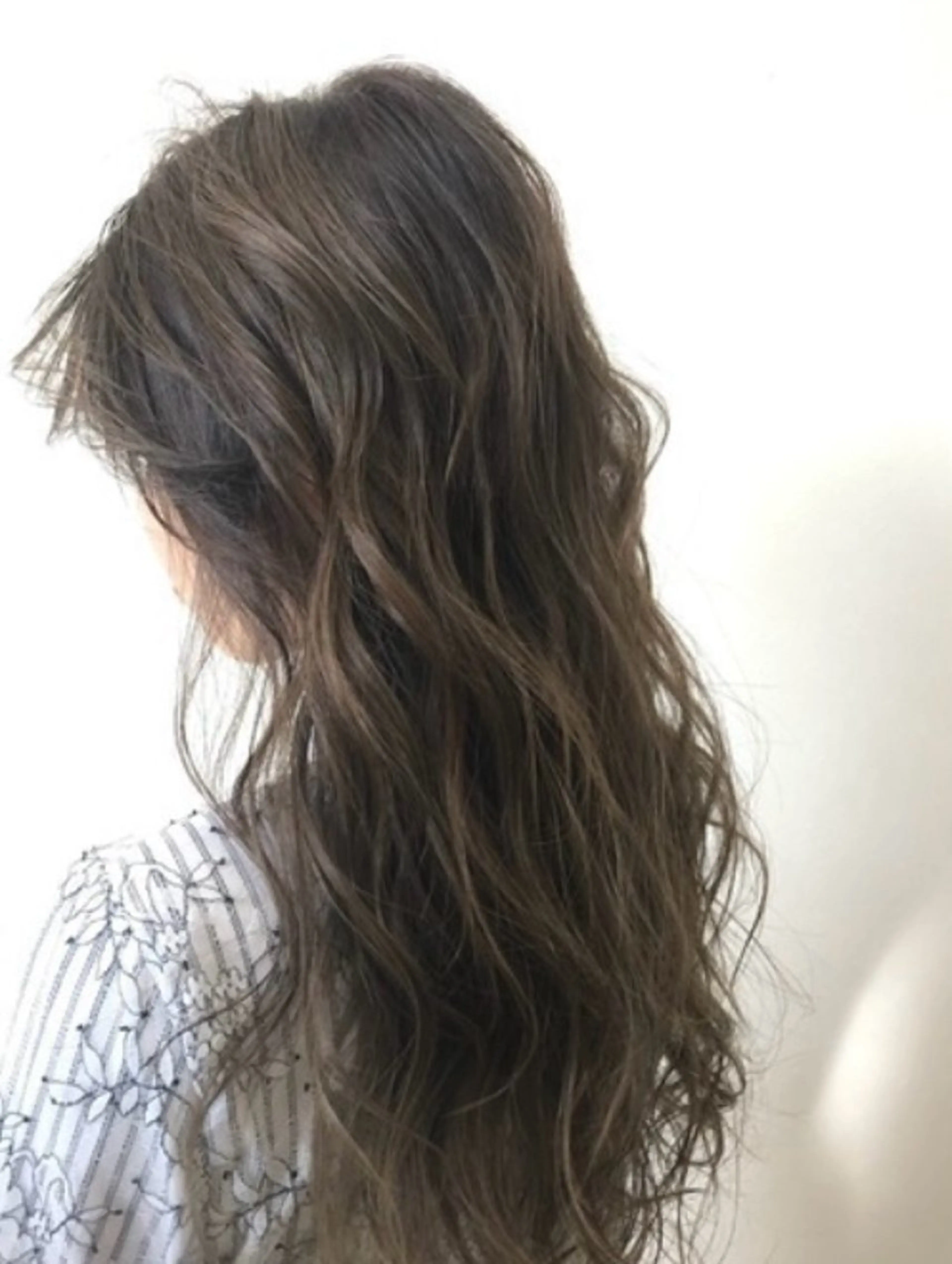 ロング Renai Sakiのヘアスタイル