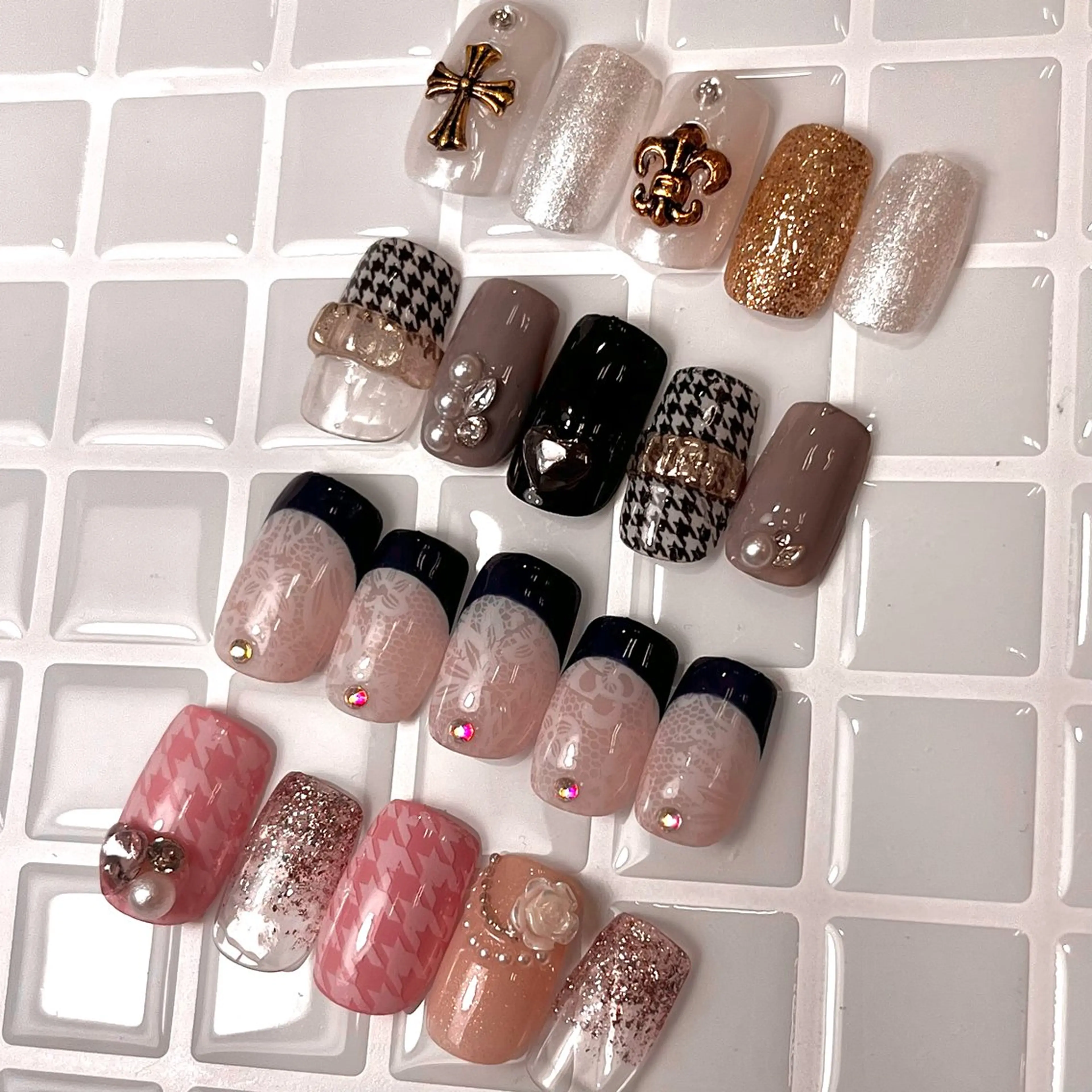 ネイル フレンチネイル 韓国ネイル レース ハンドネイル Para Sol nail　Maoのネイルデザイン