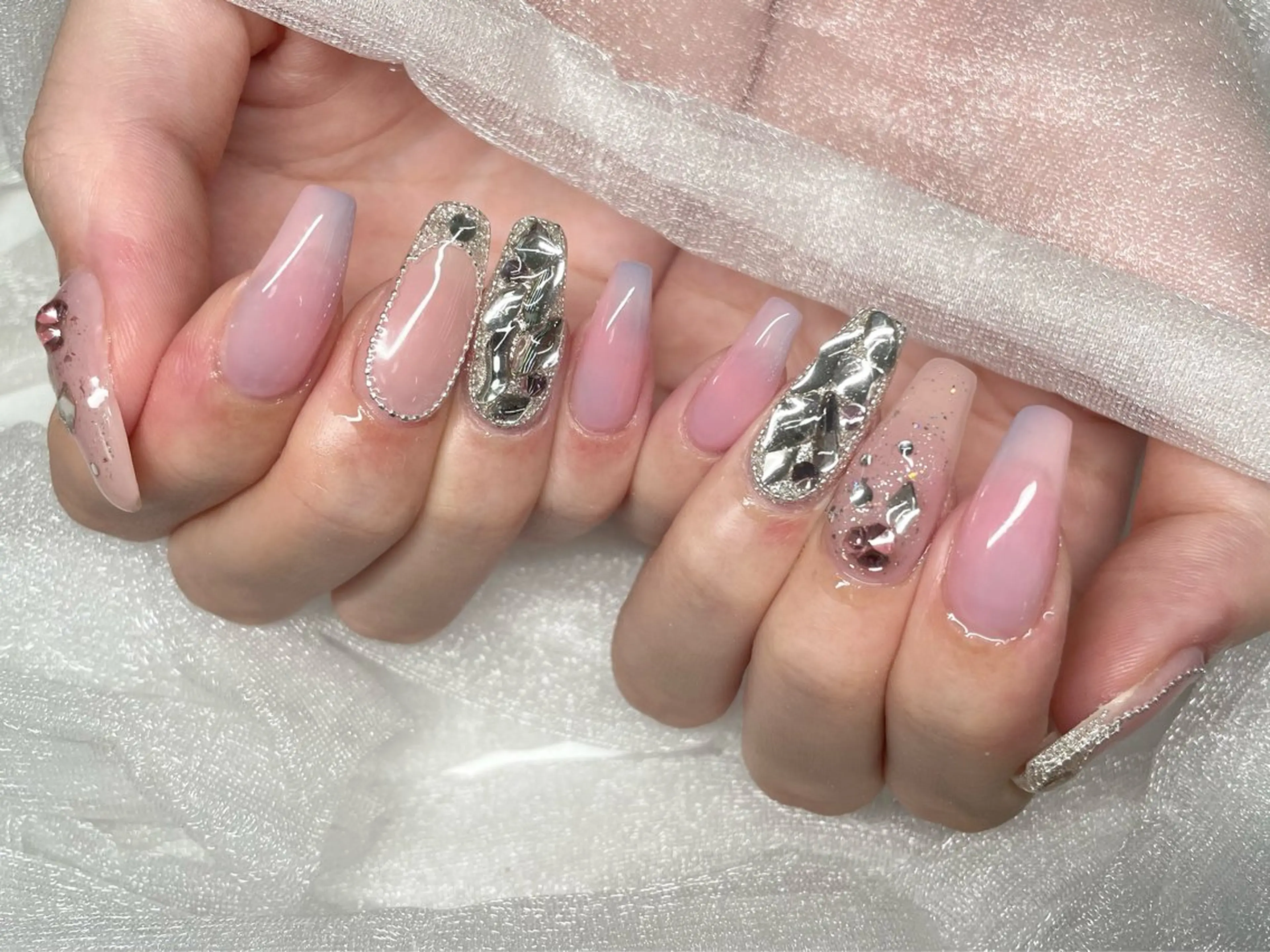 ネイル ハンドネイル Roi〈ロワ〉 Minakoのネイルデザイン