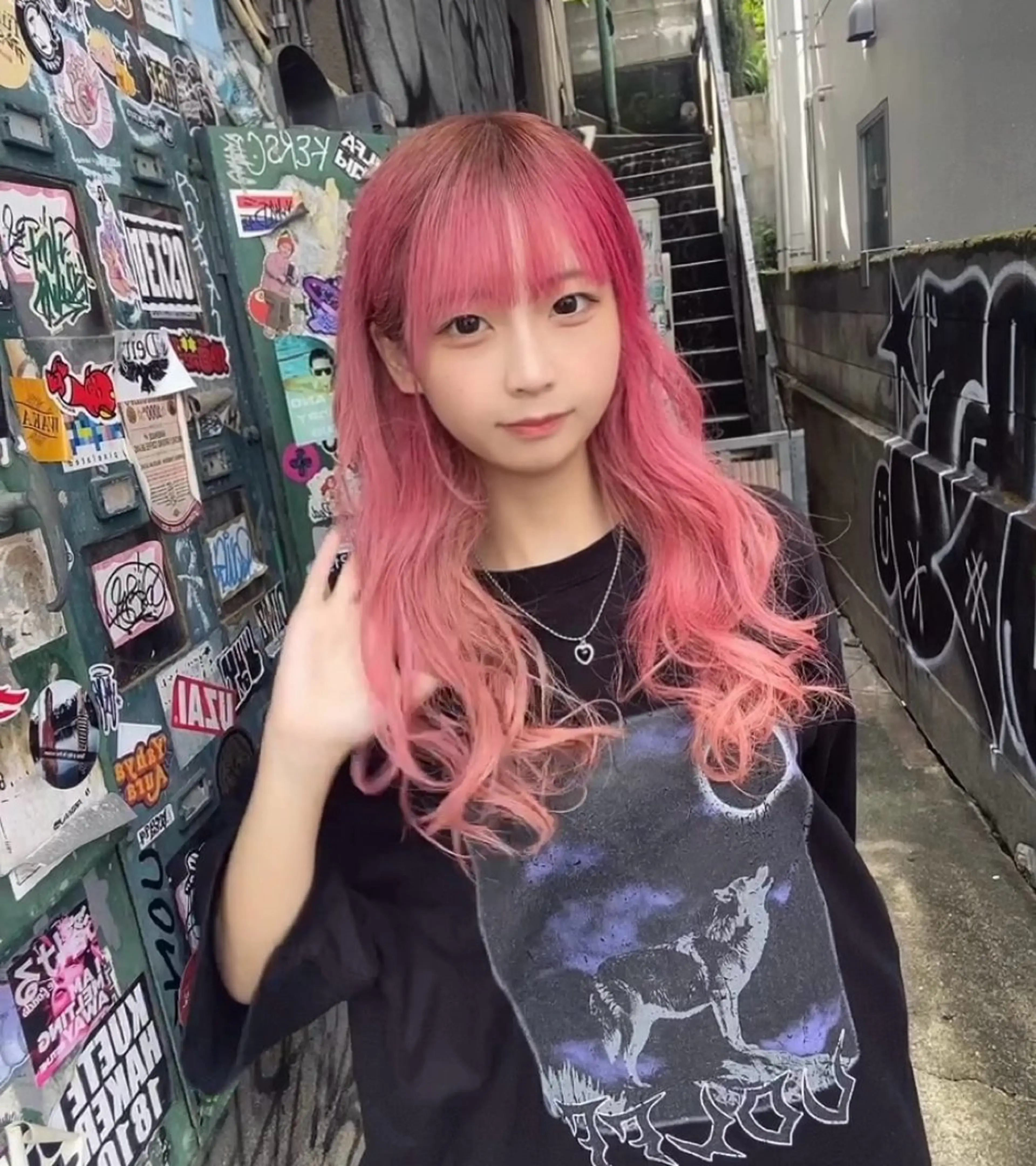 カラー 川野 真生のヘアスタイル
