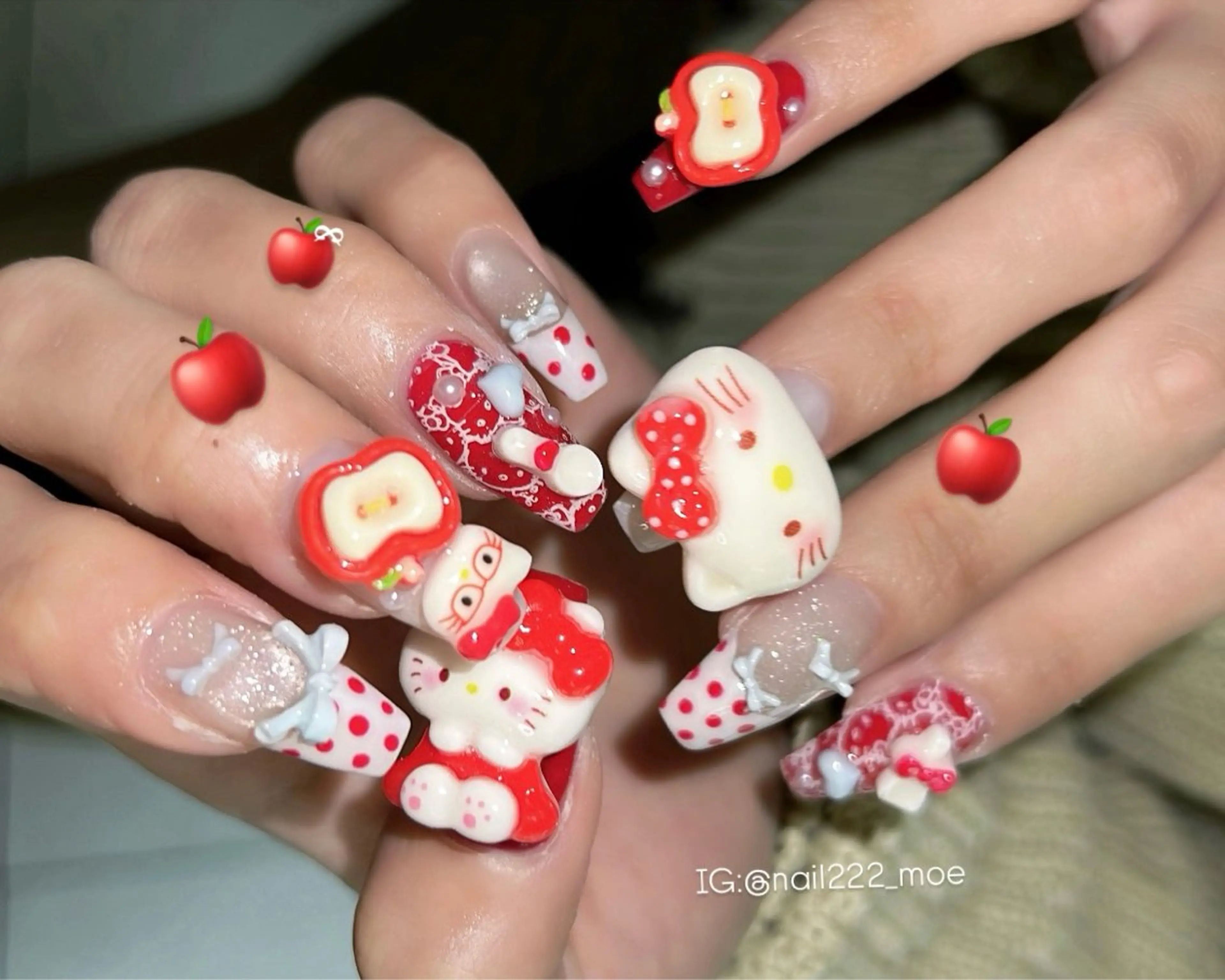 ネイル ハンドネイル ⟡.*222⋰˚☆ MöEのネイルデザイン