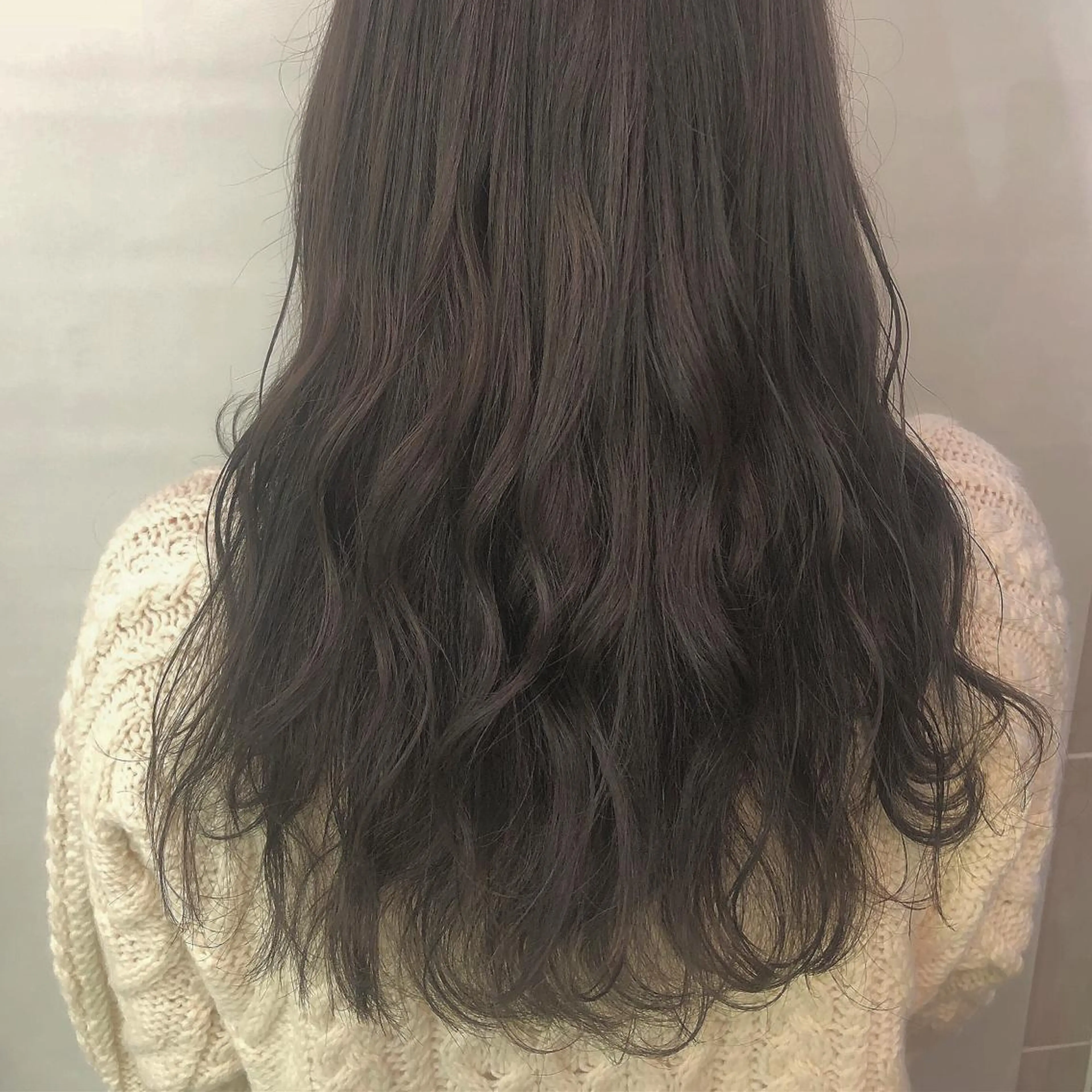 セミロング カラー アディクシーカラー カット ヘアカラー トリートメント 齋藤 咲のヘアスタイル