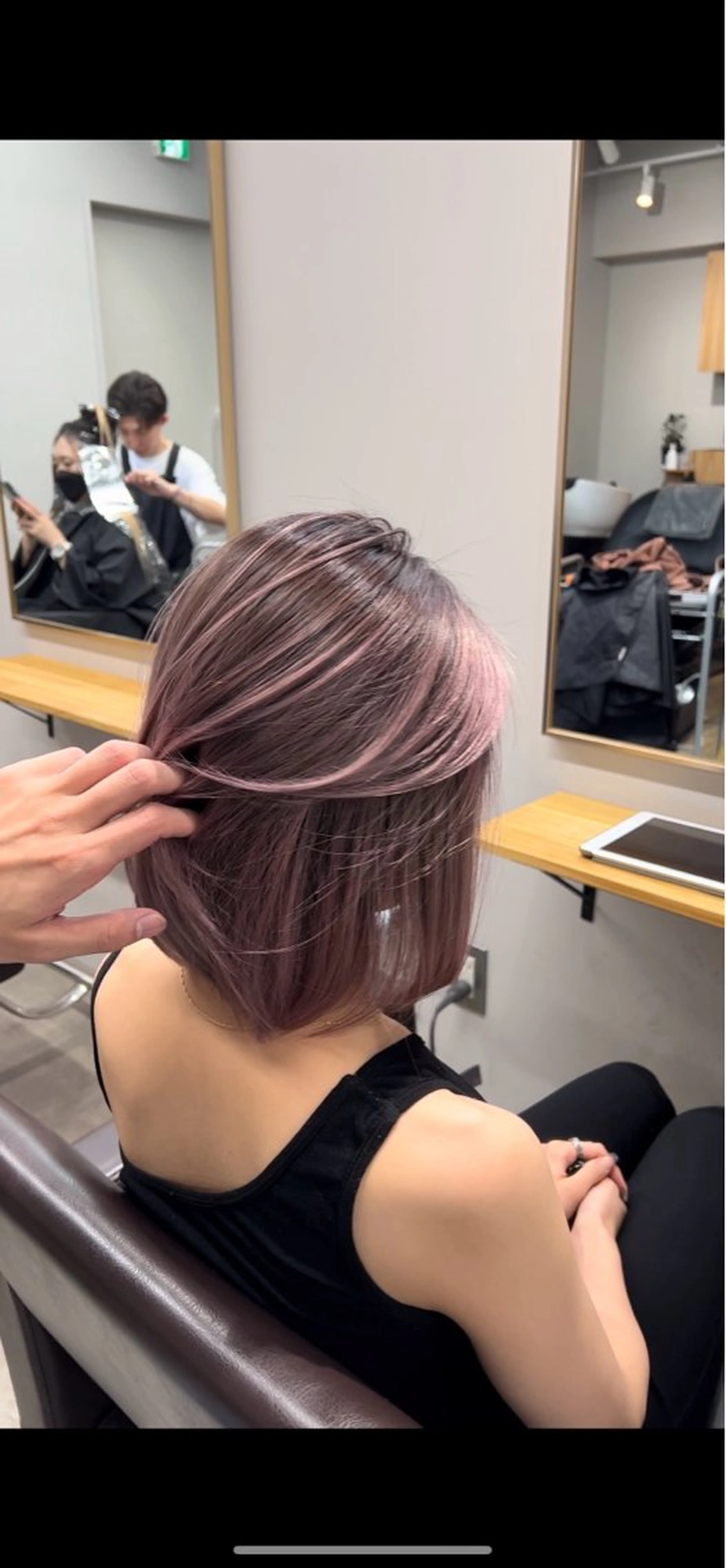 ミディアム カラー バレイヤージュ ブリーチ ピンクカラー レイヤーカット バレイヤージュ /ハイライト/もときのヘアスタイル