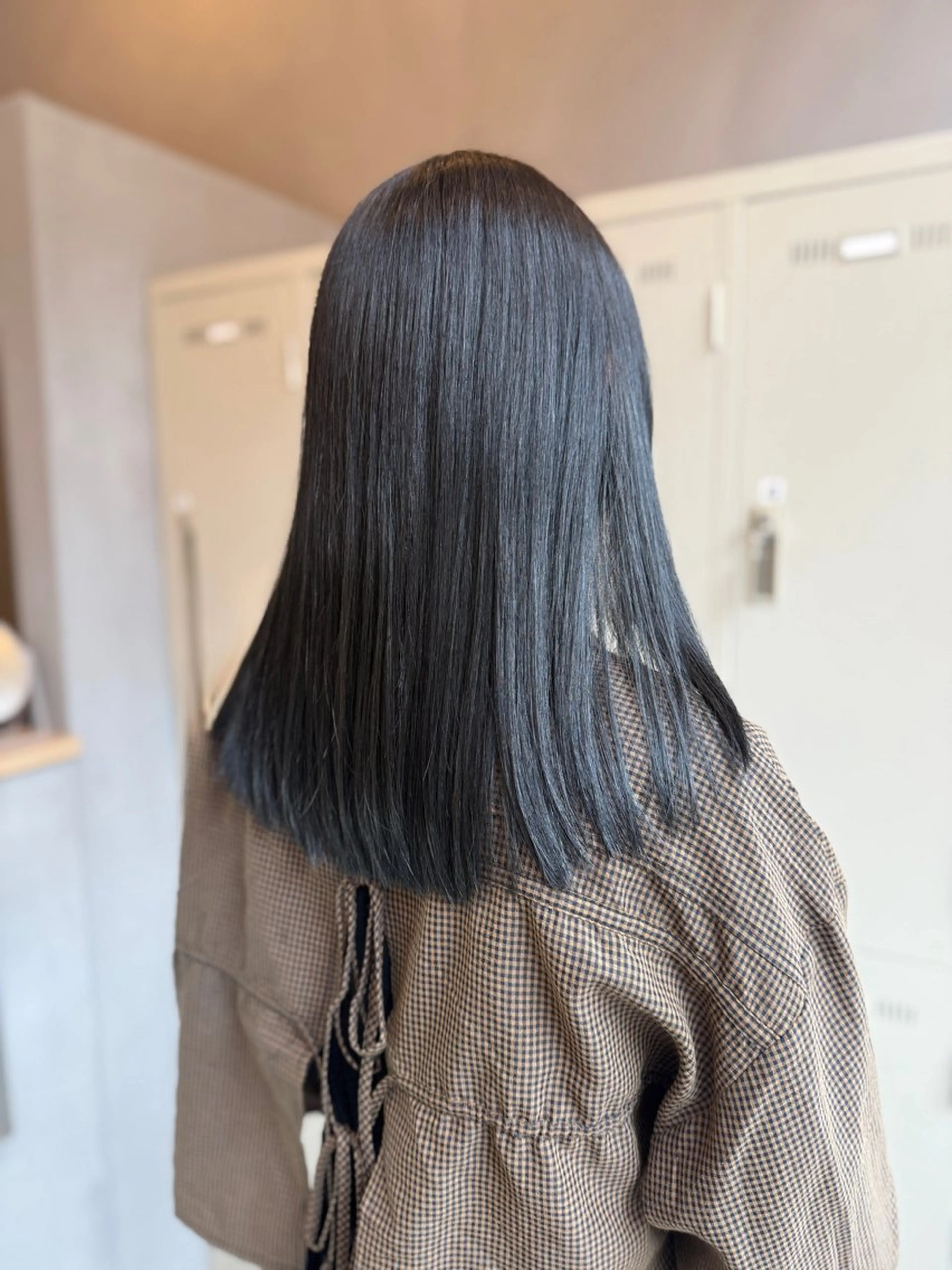 セミロング 髪質改善 徳重 美香のヘアスタイル