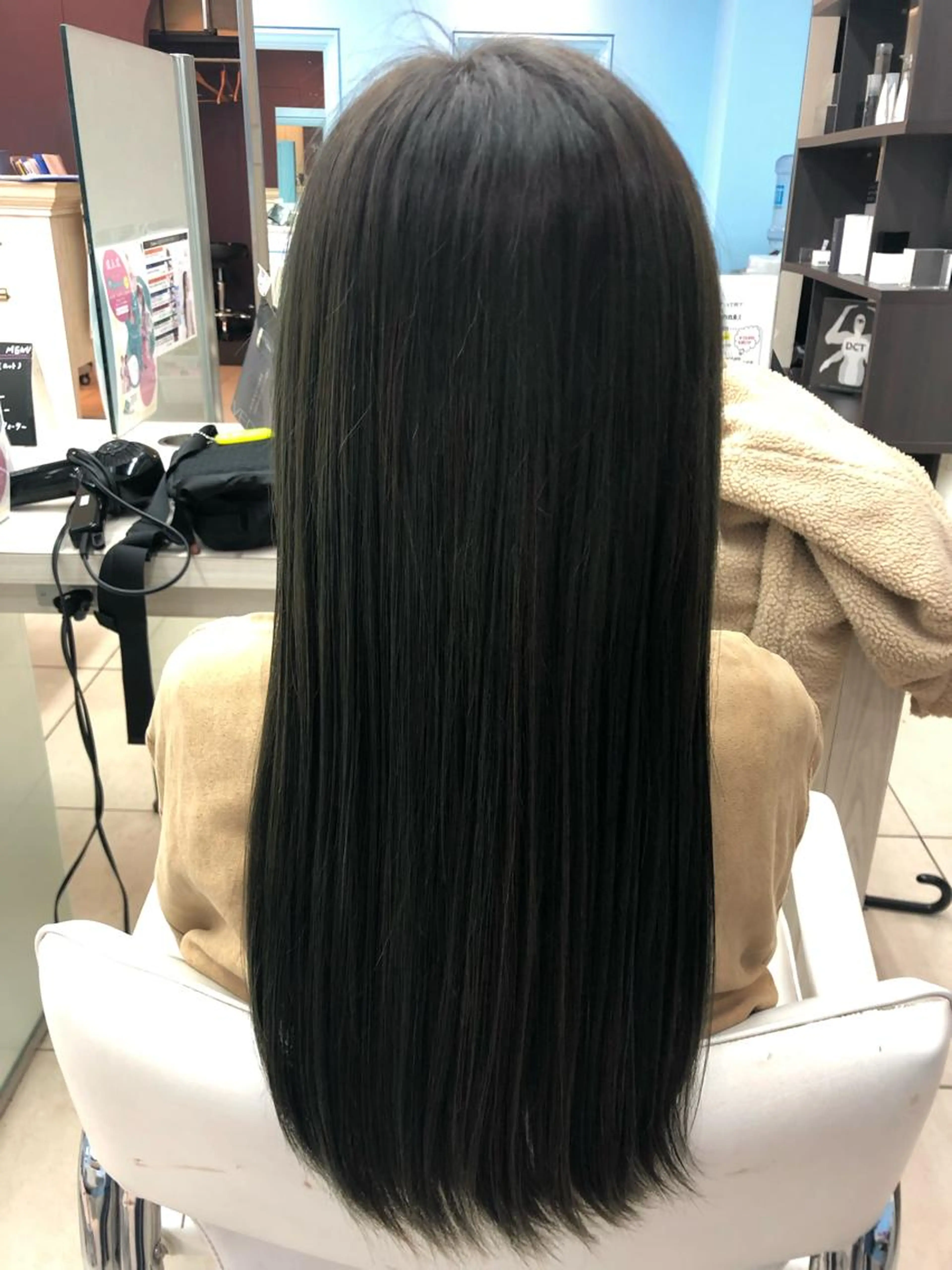 学生限定🔥実習&就活&学校始まる前の黒染め＆暗染め🏫￥4400の写真