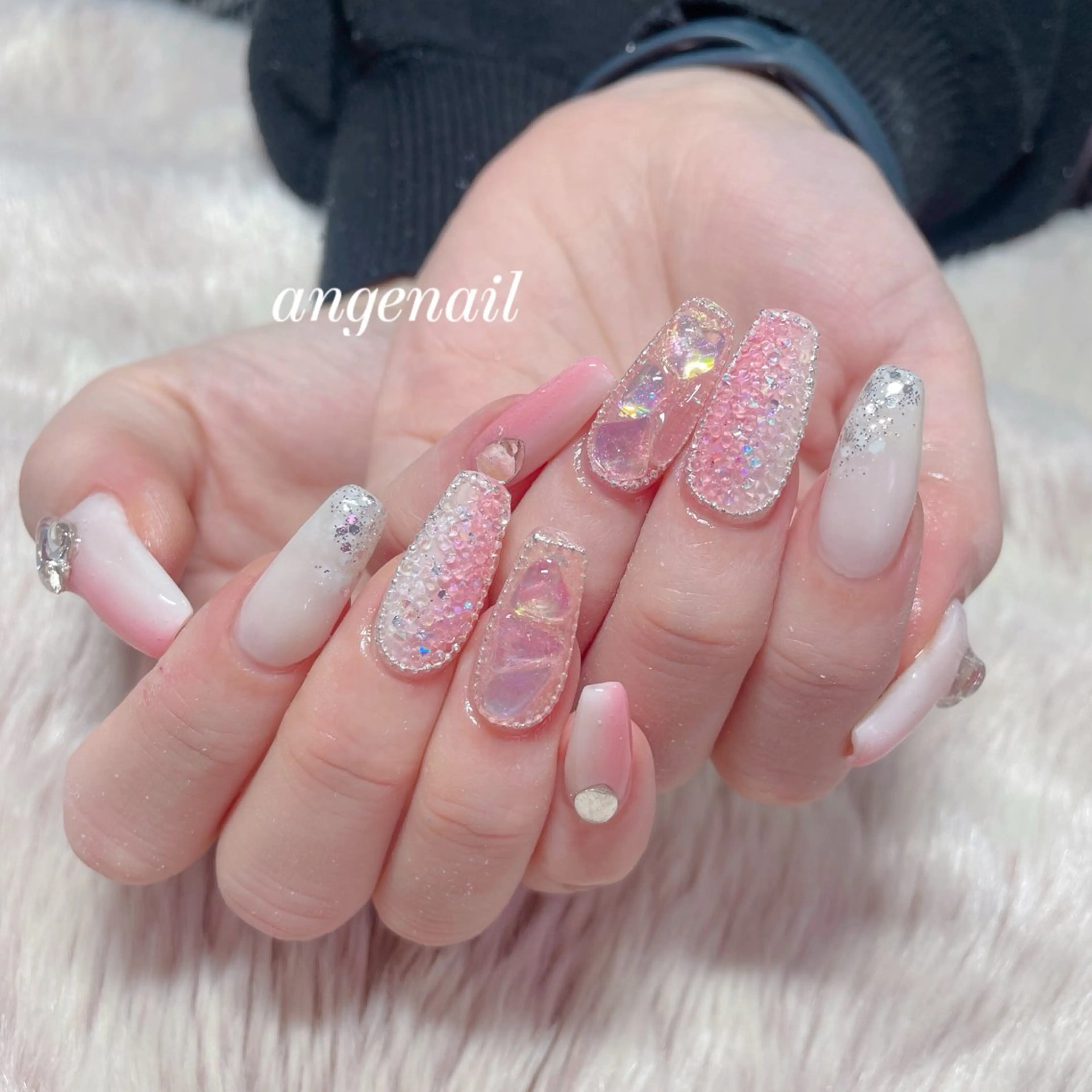 ネイル ハンドネイル オーナーネイリスト MAKIのネイルデザイン