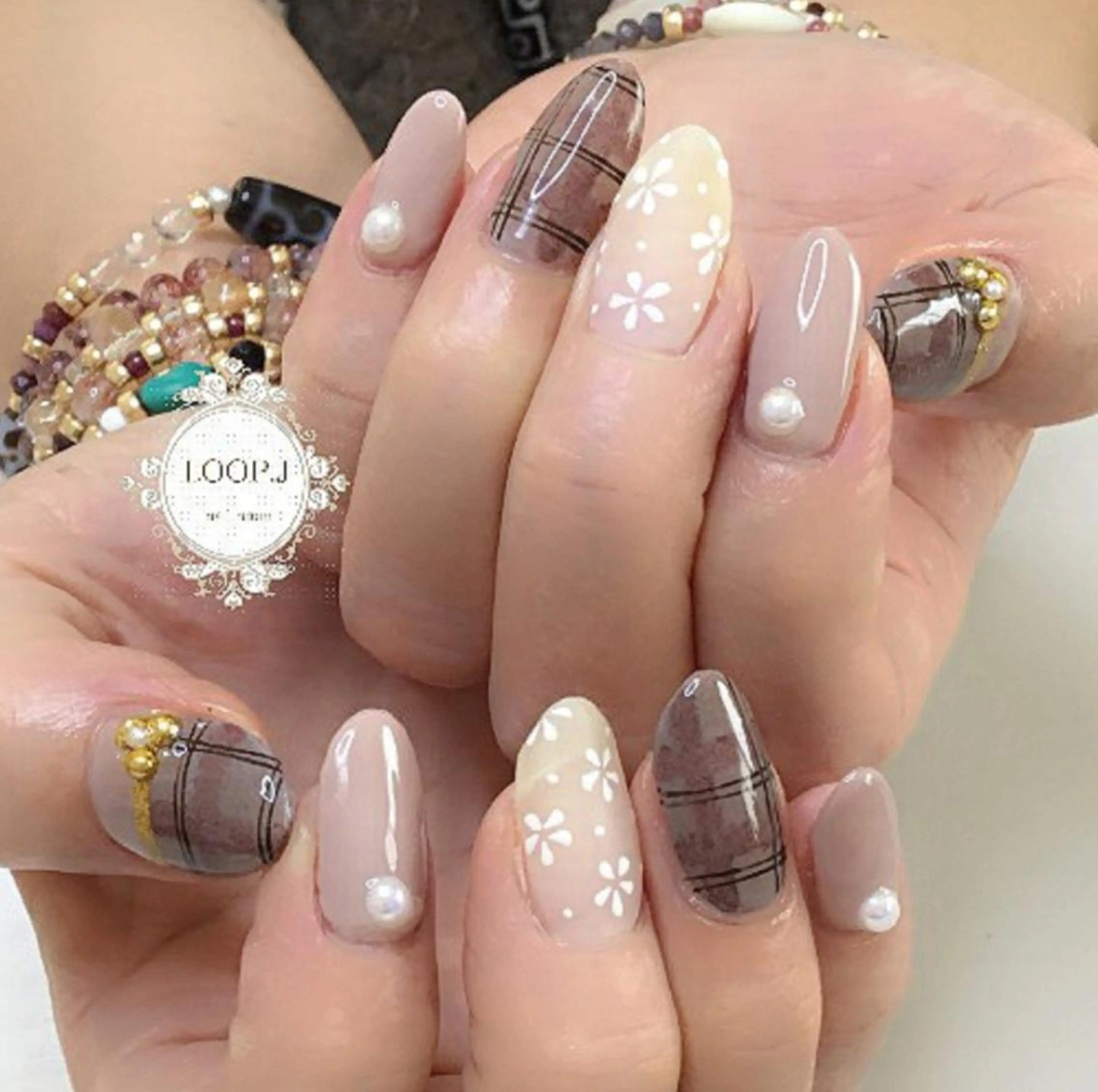 ネイル ハンドネイル おおくぼ めぐみのネイルデザイン