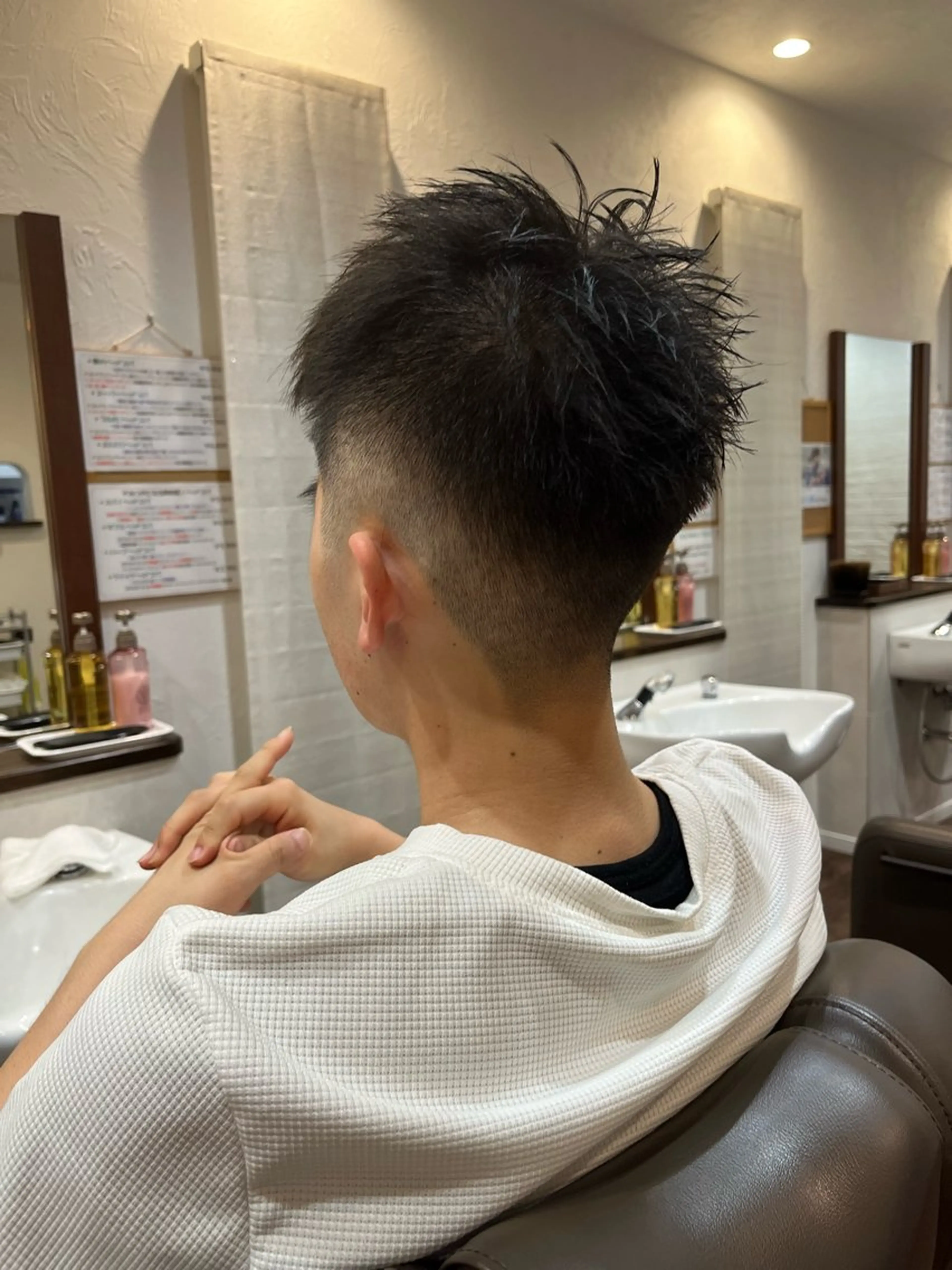 メンズ ヘア&フェイス・リズム所属・木村 慎馬のヘアスタイル