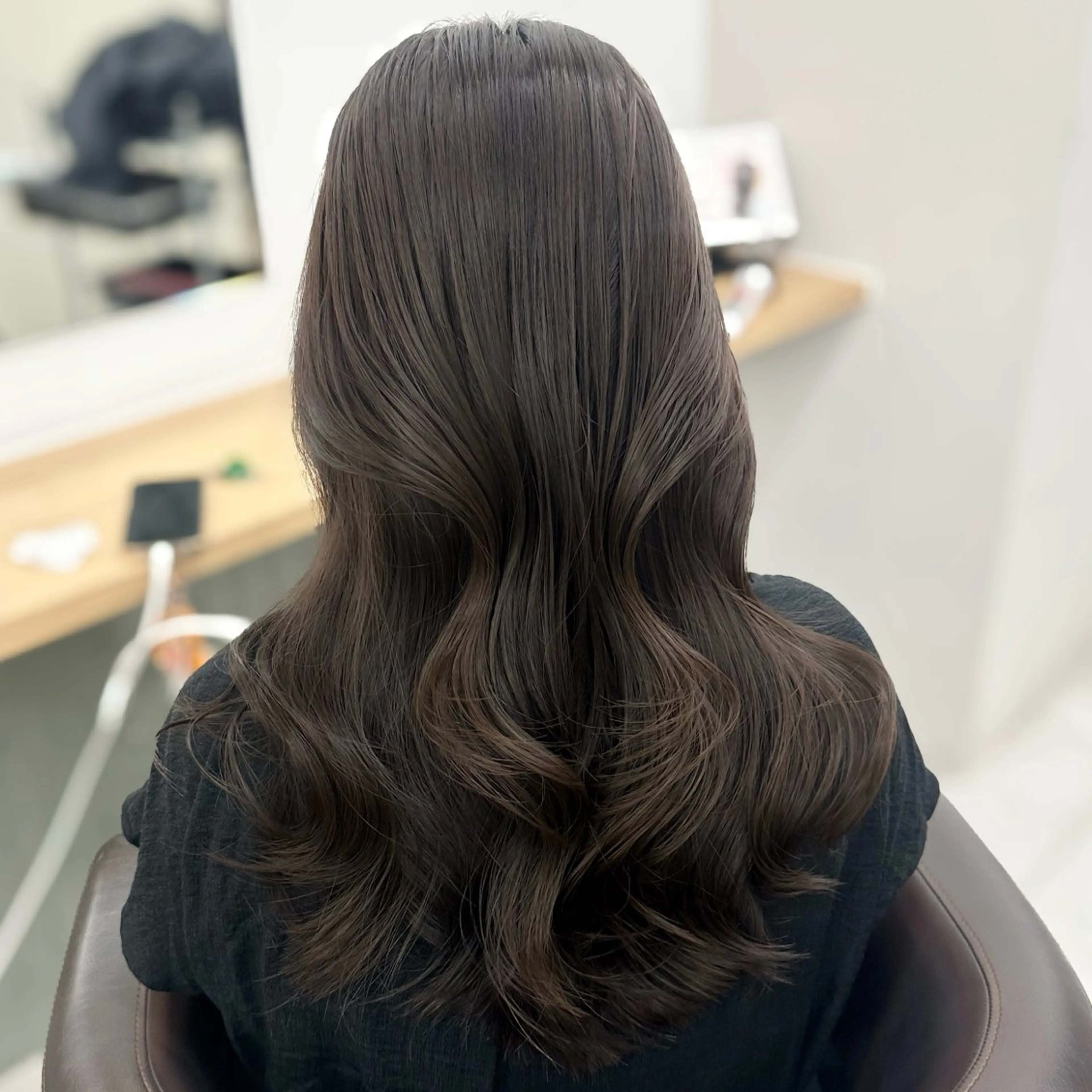 セミロング カラー カット ヘアカラー トリートメント ブリーチなし/レイヤ ー特化🌈Tommyのヘアスタイル