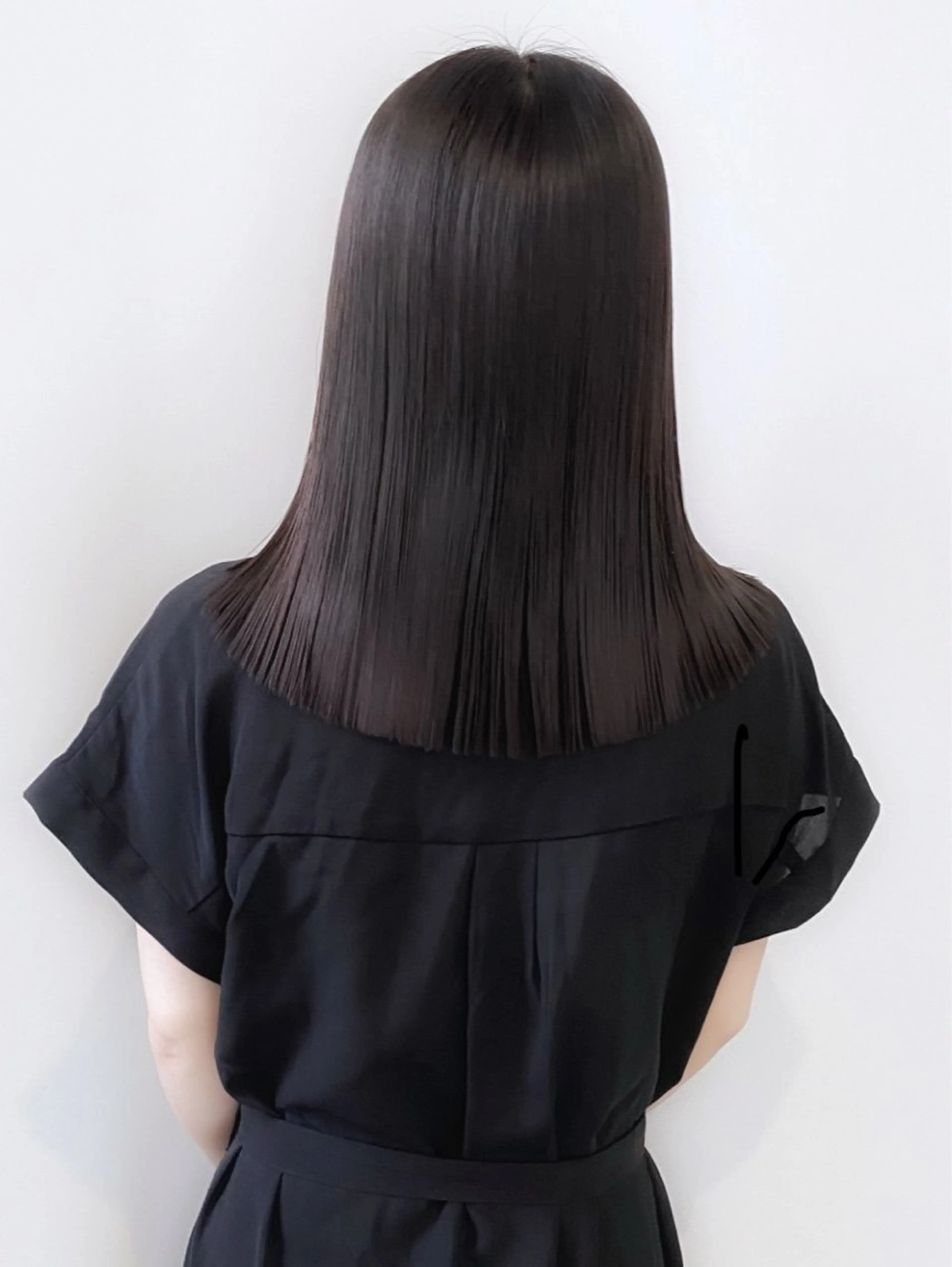 セミロング ミディアム／ ヒグレアキコのヘアスタイル