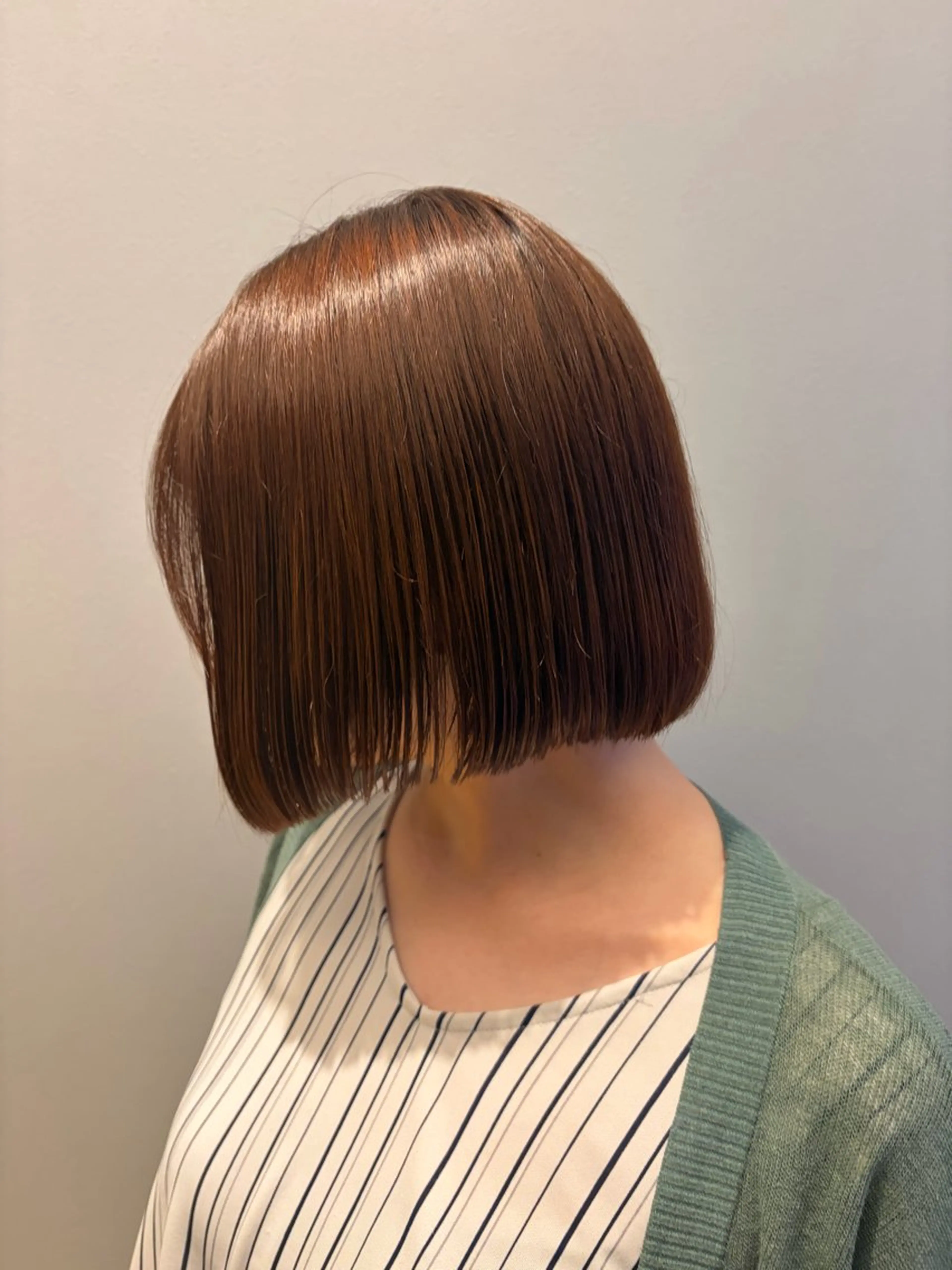 ショート カット 田中 優菜のヘアスタイル