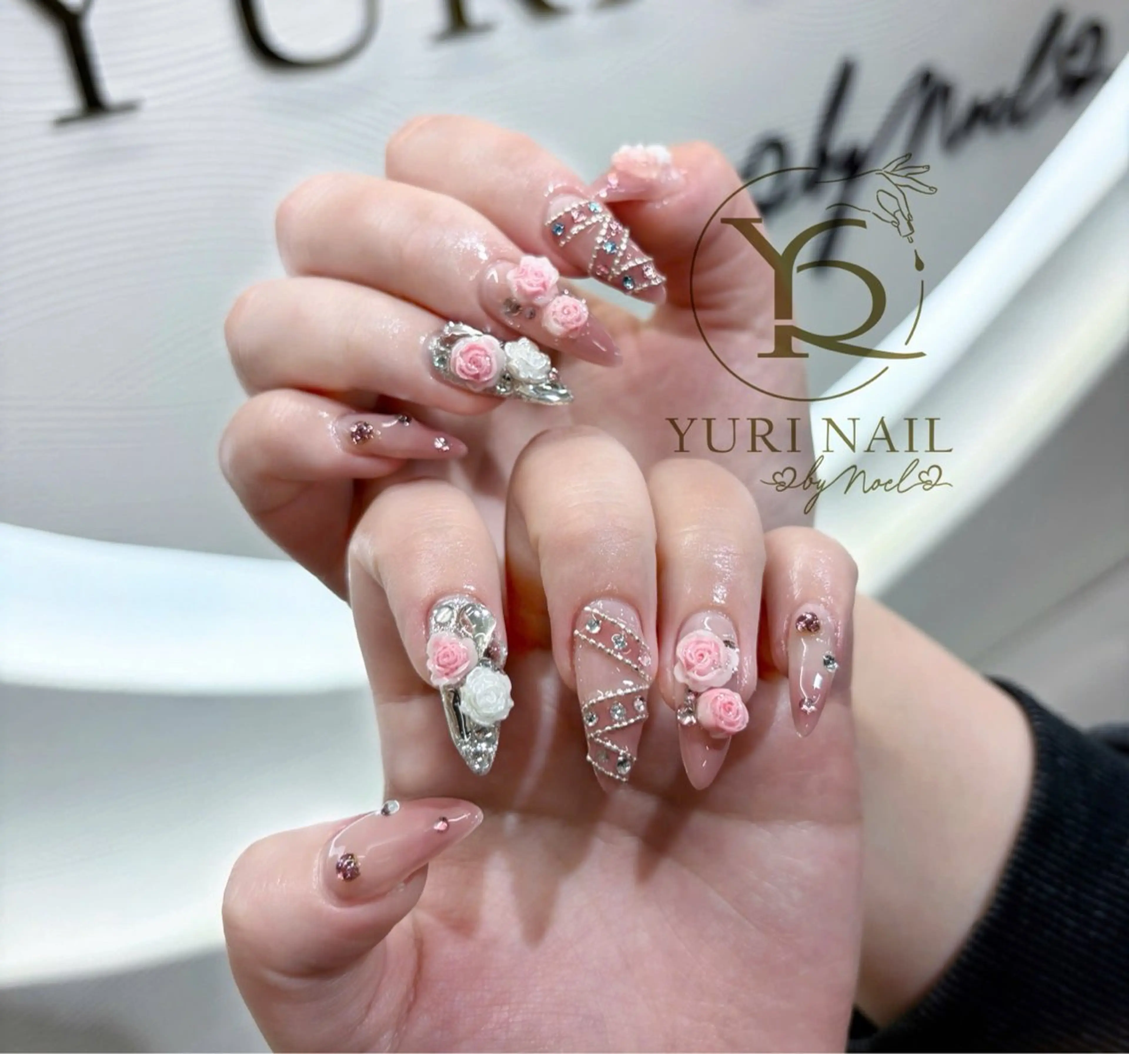 ネイル チークネイル フットネイル フレンチネイル 韓国ネイル 水色 ハンドネイル フットネイル ハンドケア YURI Nail NARITAのネイルデザイン