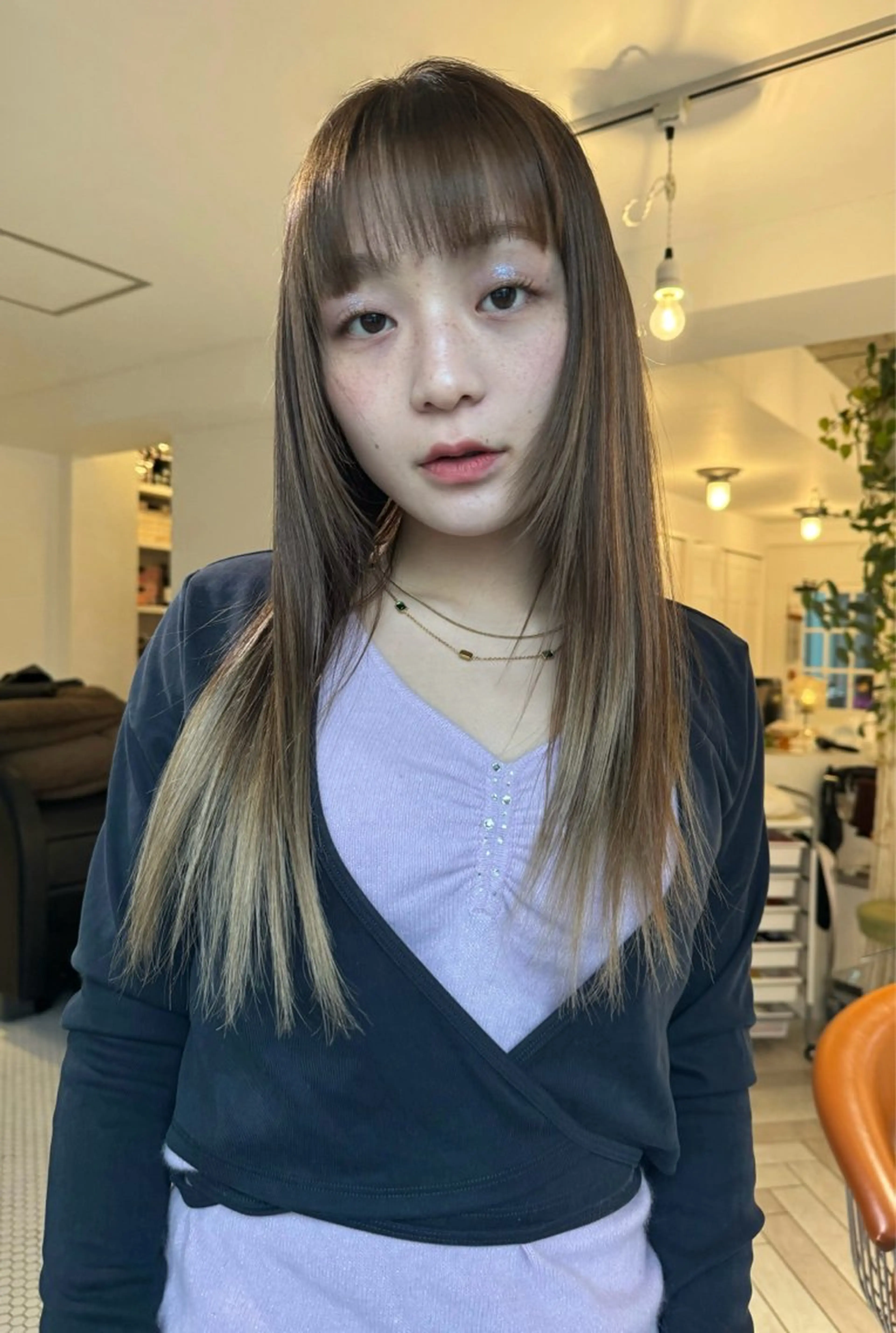 ロング カット ヘアカラー ブリーチカラー🎀 韓国風/寺門美優のヘアスタイル