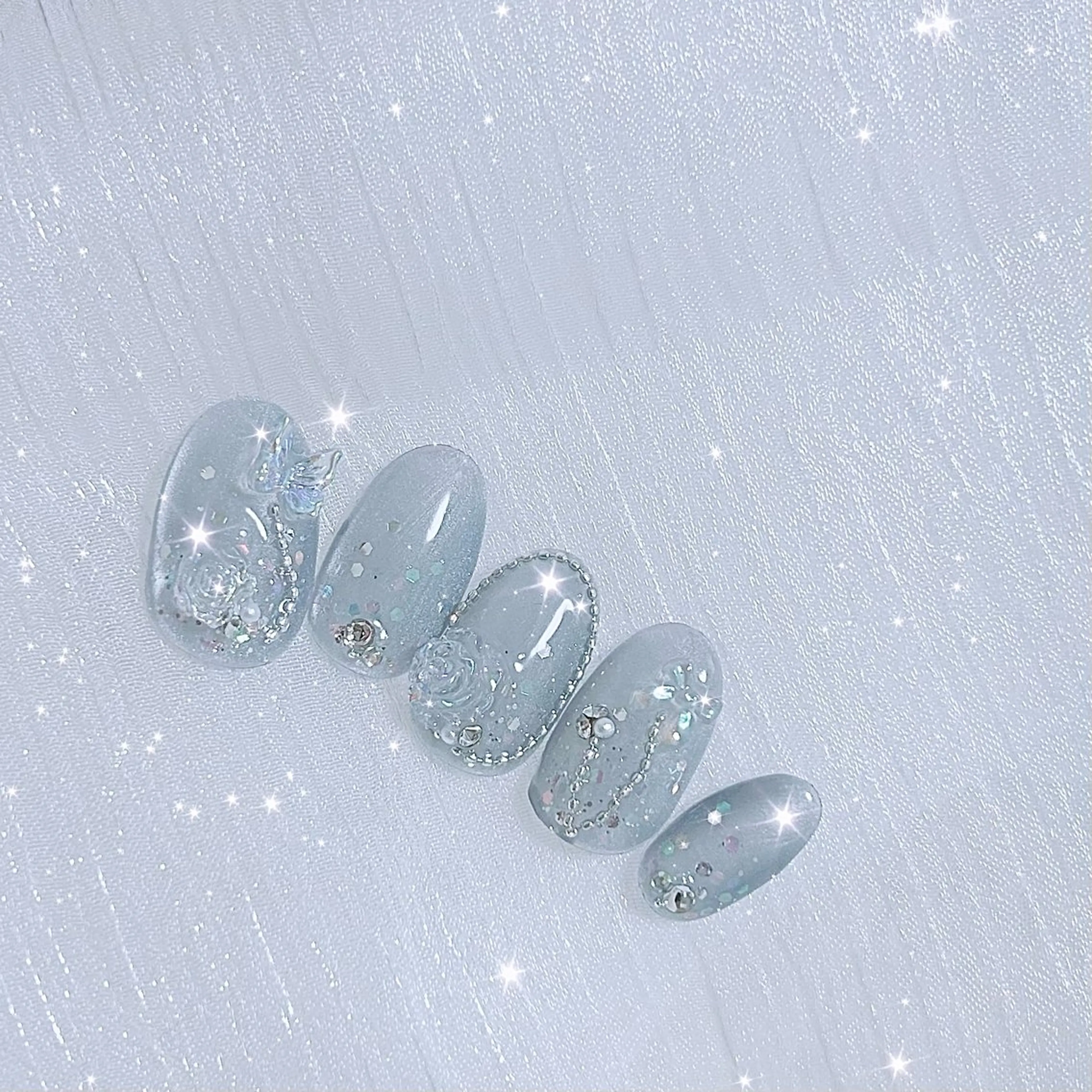 ネイル オーロラネイル ブルー マグネットネイル momo nail所属・Naruse Momoのネイルデザイン