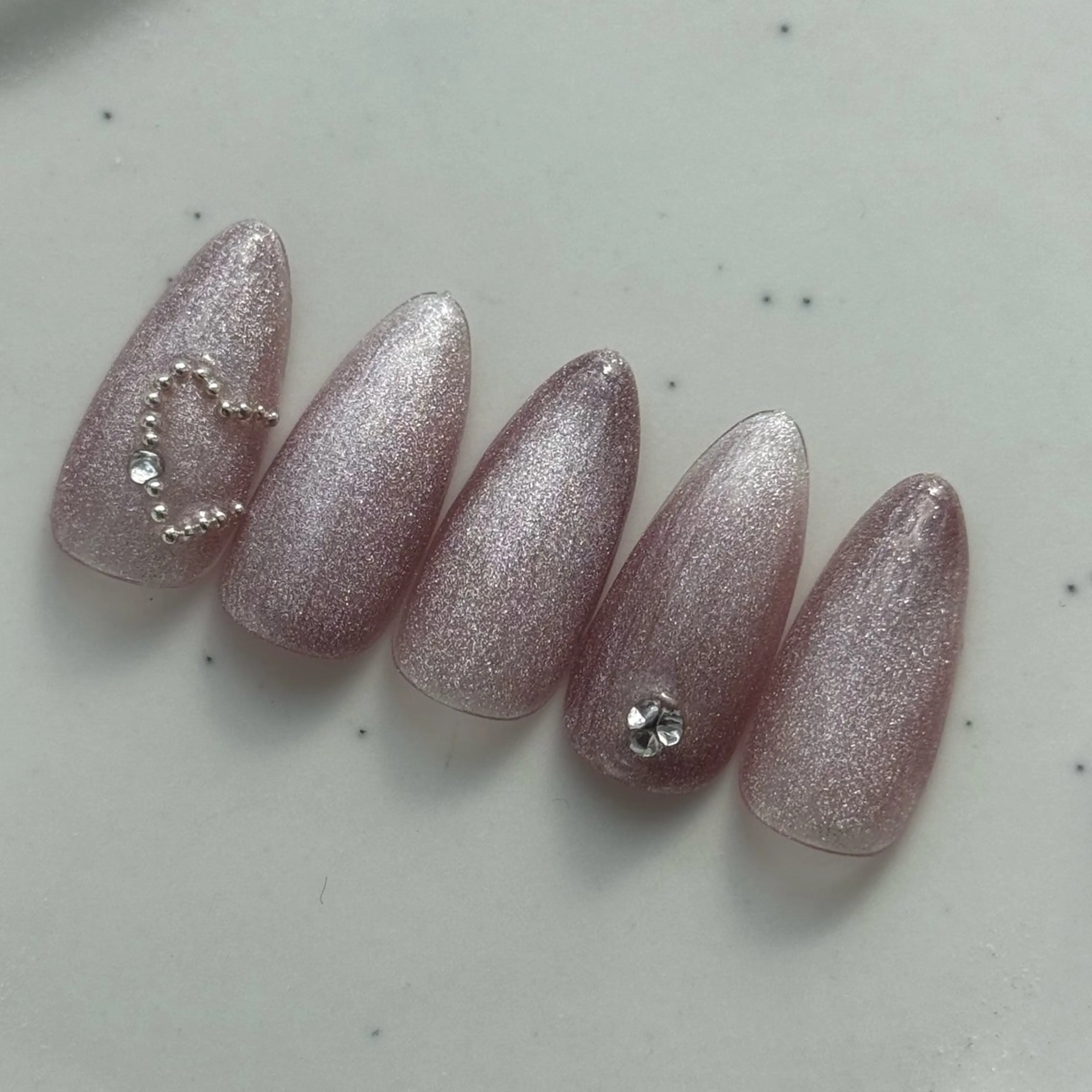 ネイル ハート マグネットネイル ワンカラーネイル 神戸三宮pretty プリティーのマツエク・マツパデザイン