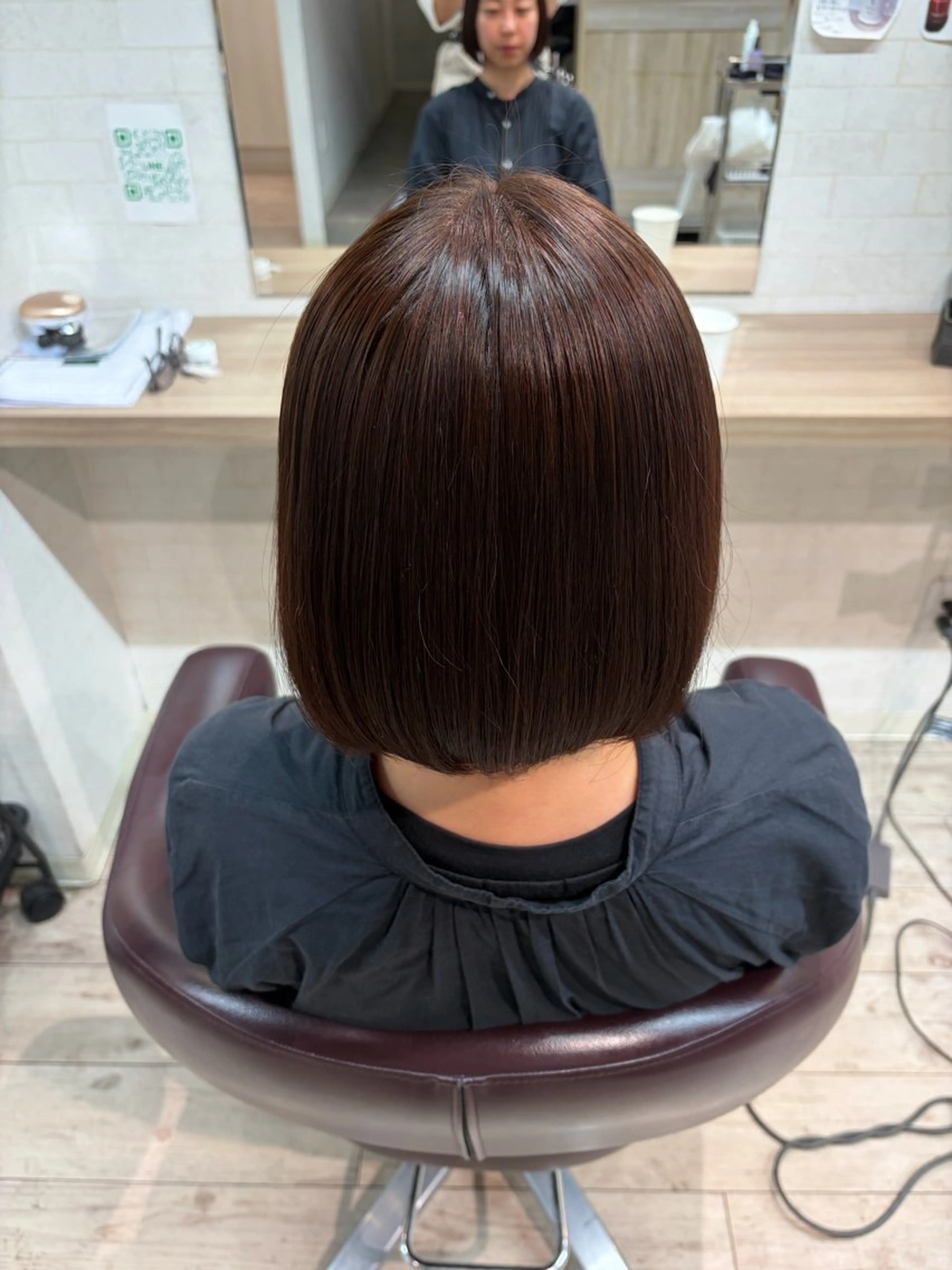 カラー ブラウンカラー マロンブラウン ヘアカラー 大賀 鈴のヘアスタイル