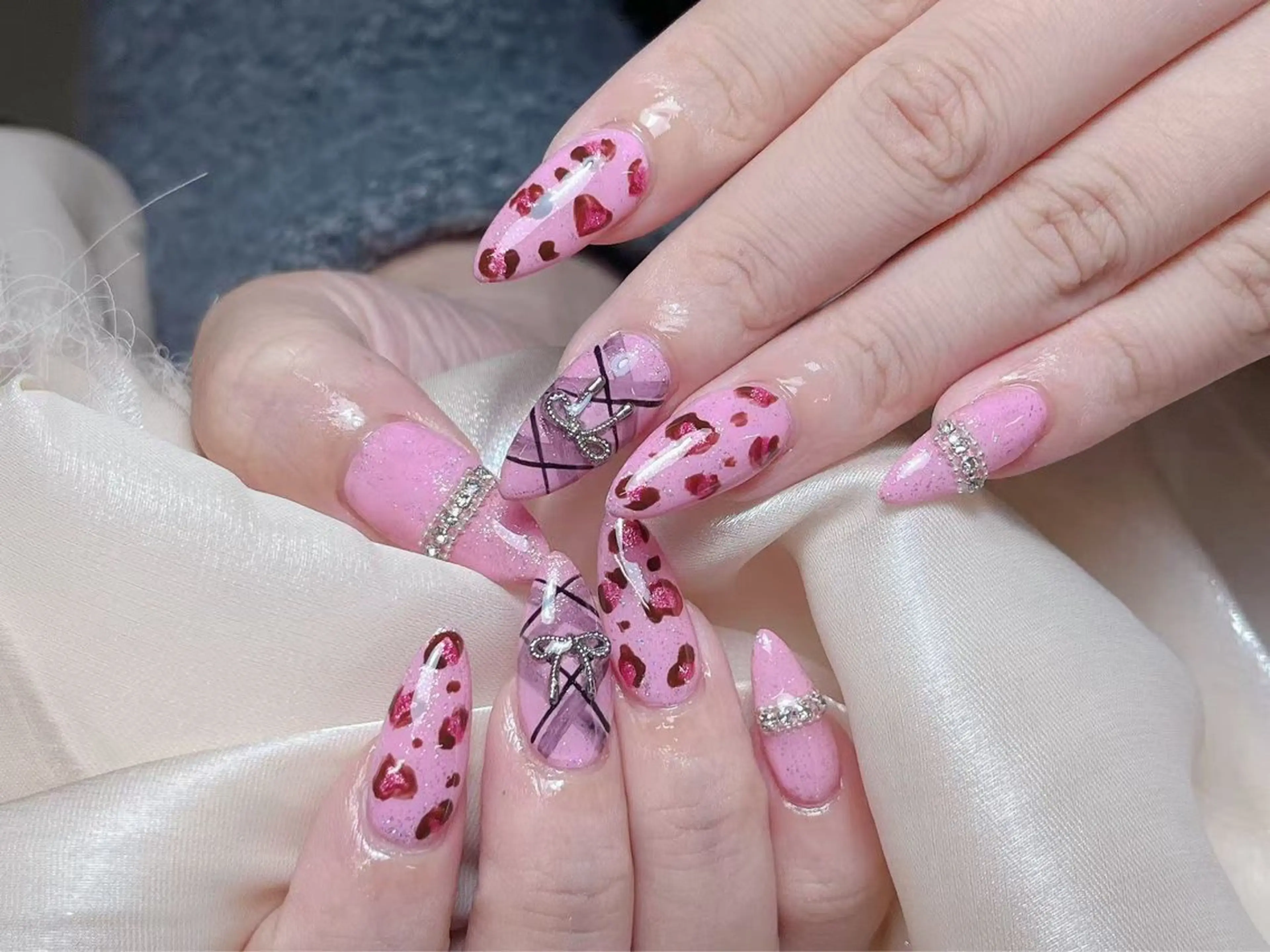 ネイル ハンドネイル ルラワンネイル エンのネイルデザイン