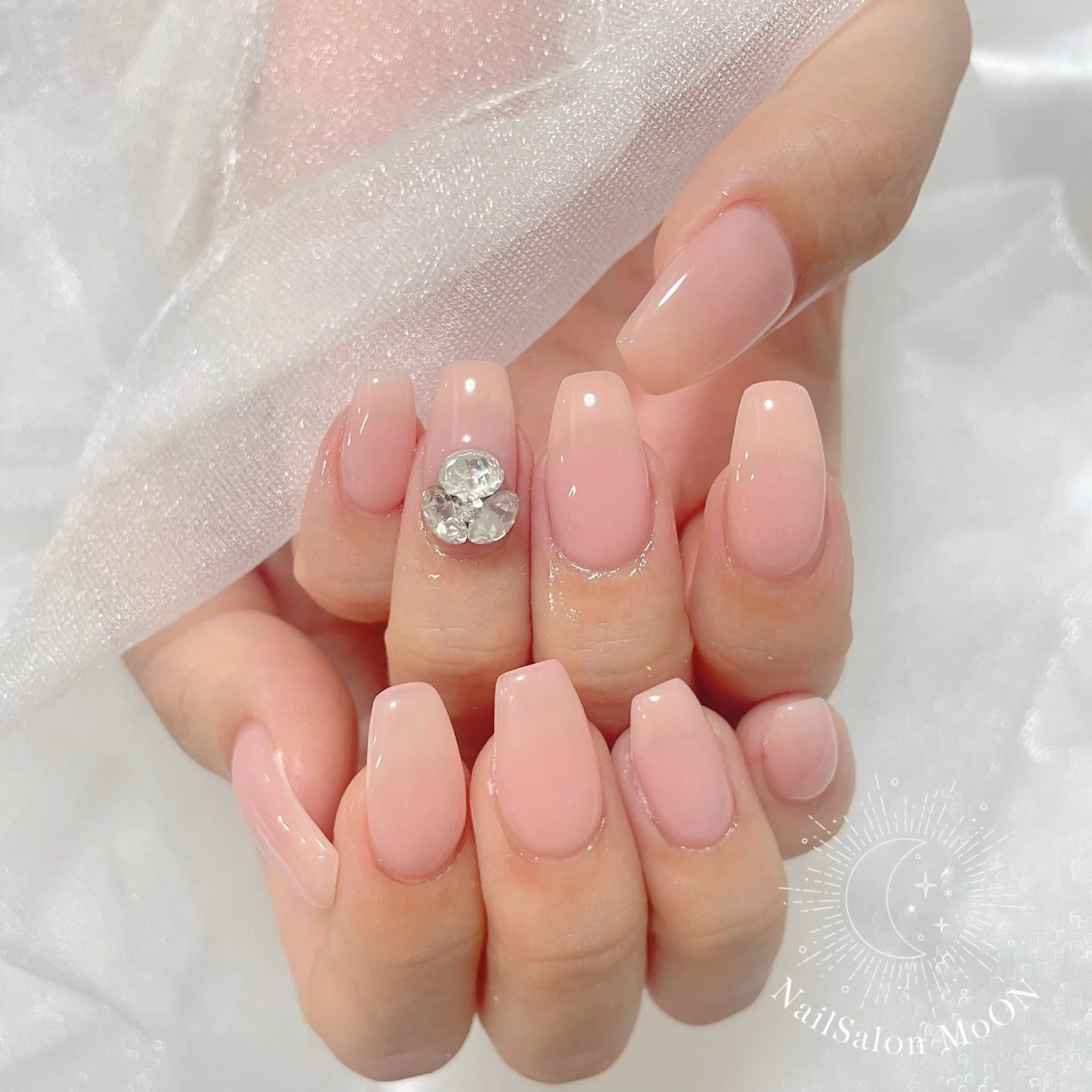 ネイル ハンドネイル ハンドケア MoON...❤︎ MeGuのネイルデザイン