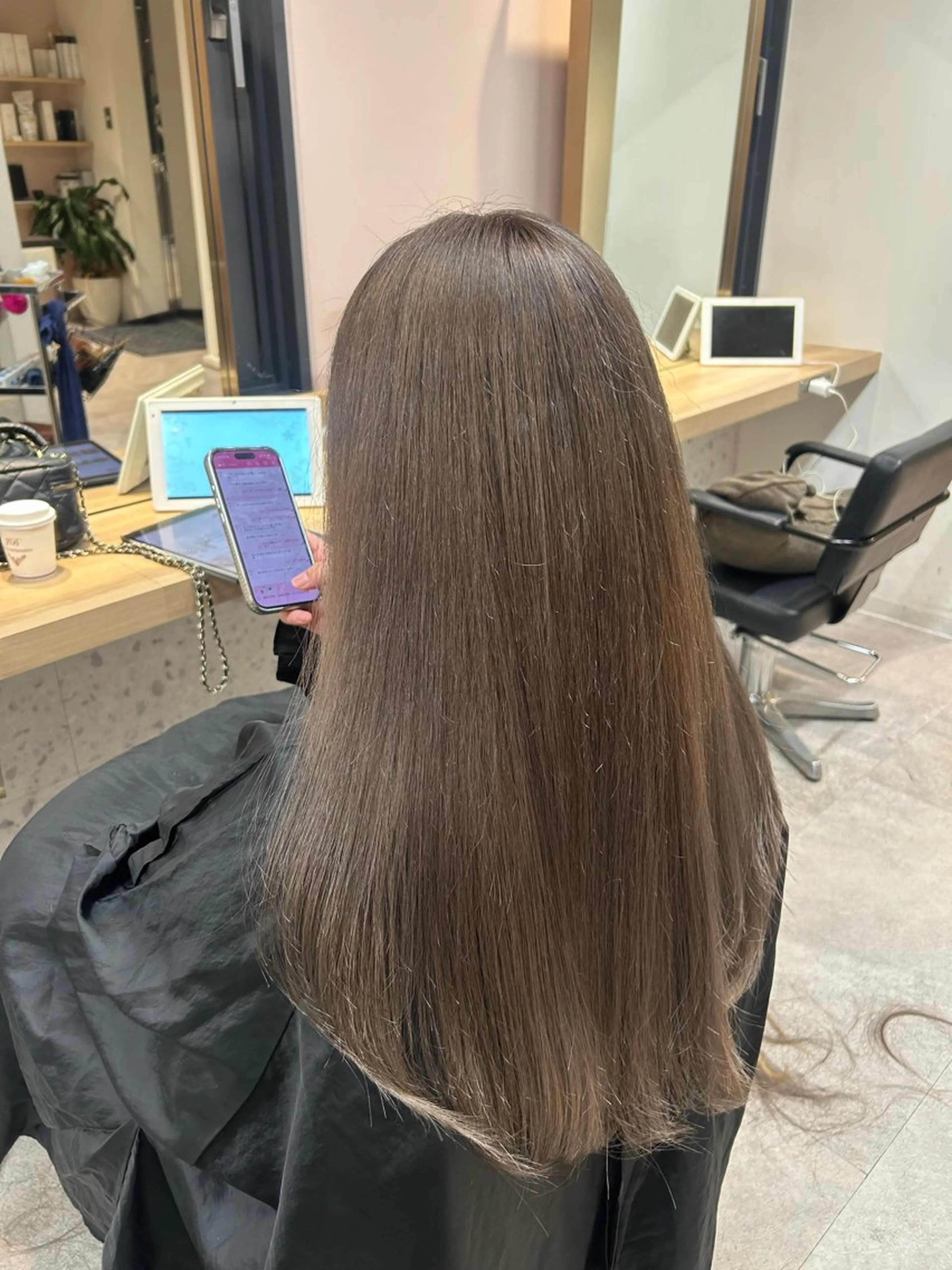 ロング カラー カット ヘアカラー トリートメント 縮毛矯正♡透明感 カラー髙田海斗のヘアスタイル