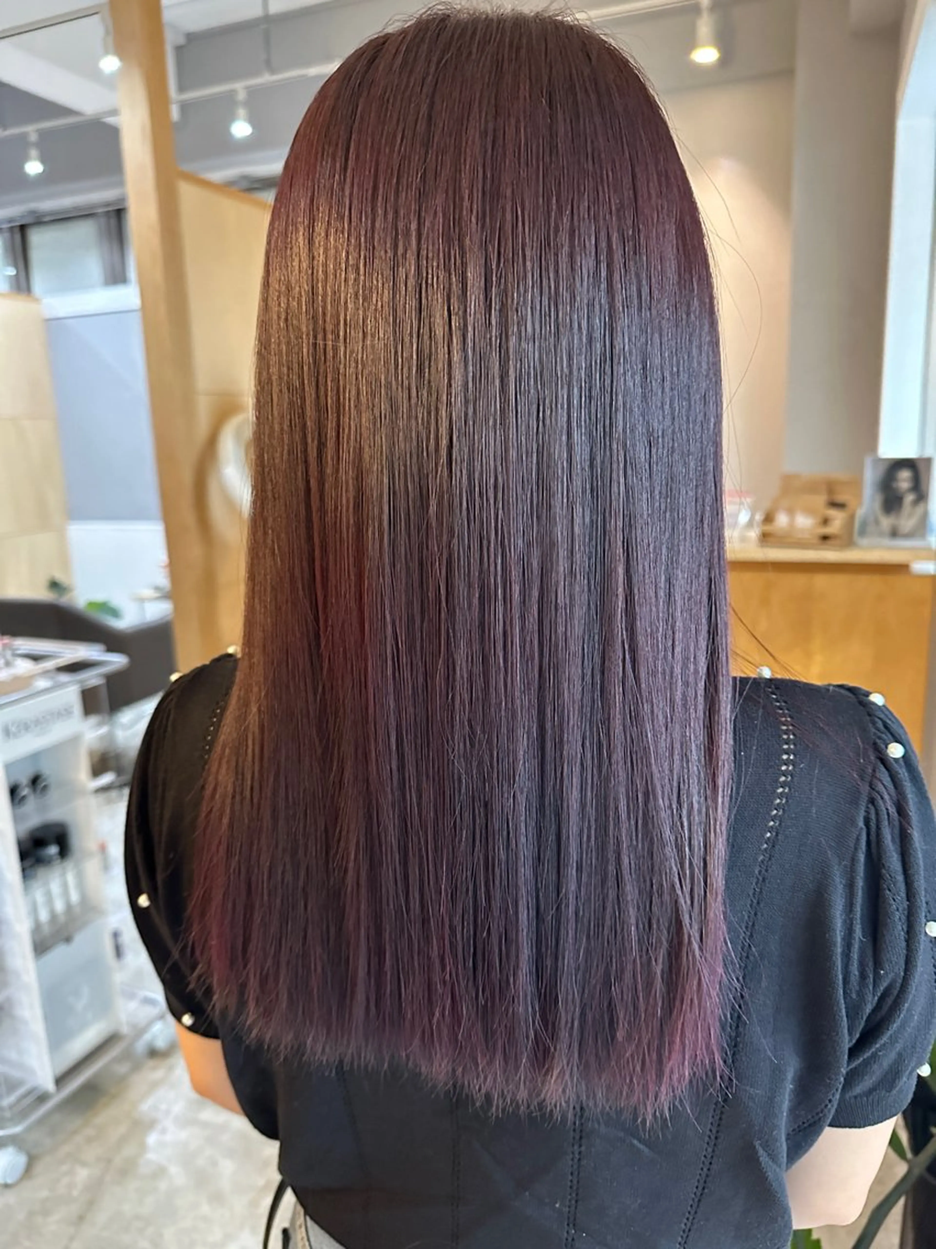 ミディアム ピンクブラウン ヘアカラー トリートメント miloc MOMOKAのヘアスタイル