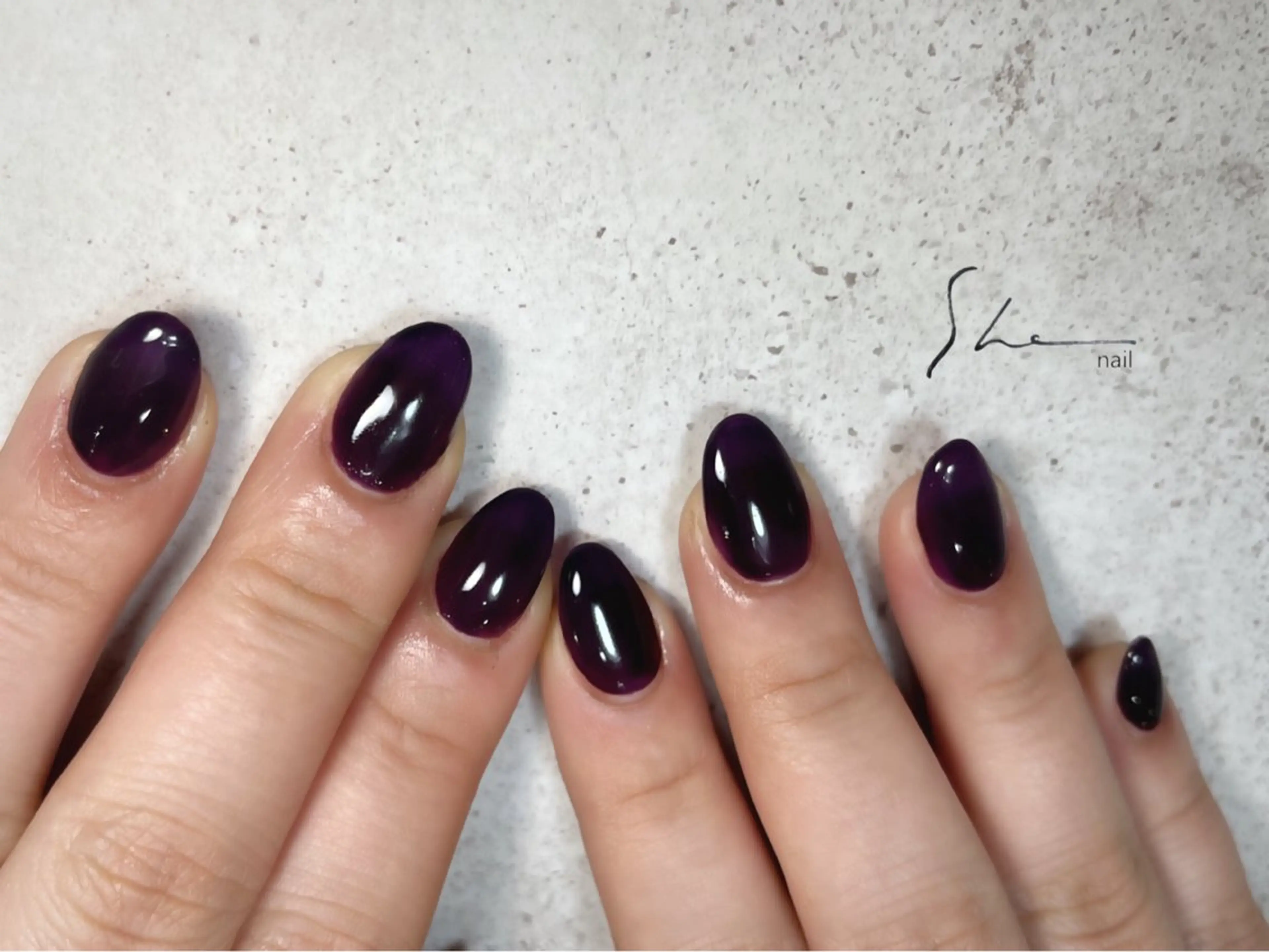 ネイル ジェルネイル ワンカラーネイル ハンドネイル SHE adusaのネイルデザイン