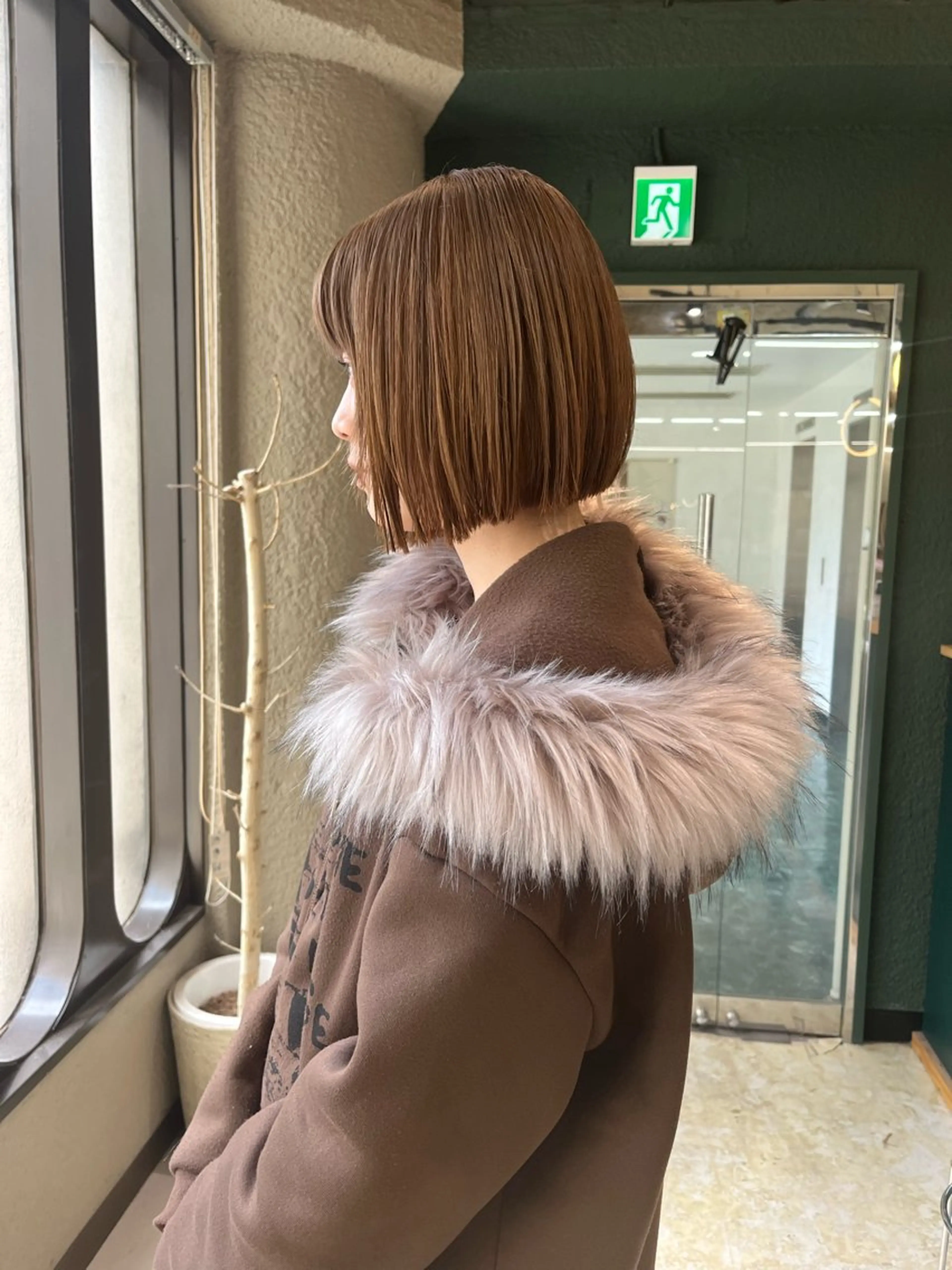 セミロング 💖艶ハイトーン髪質 改善💖ケンシンのヘアスタイル