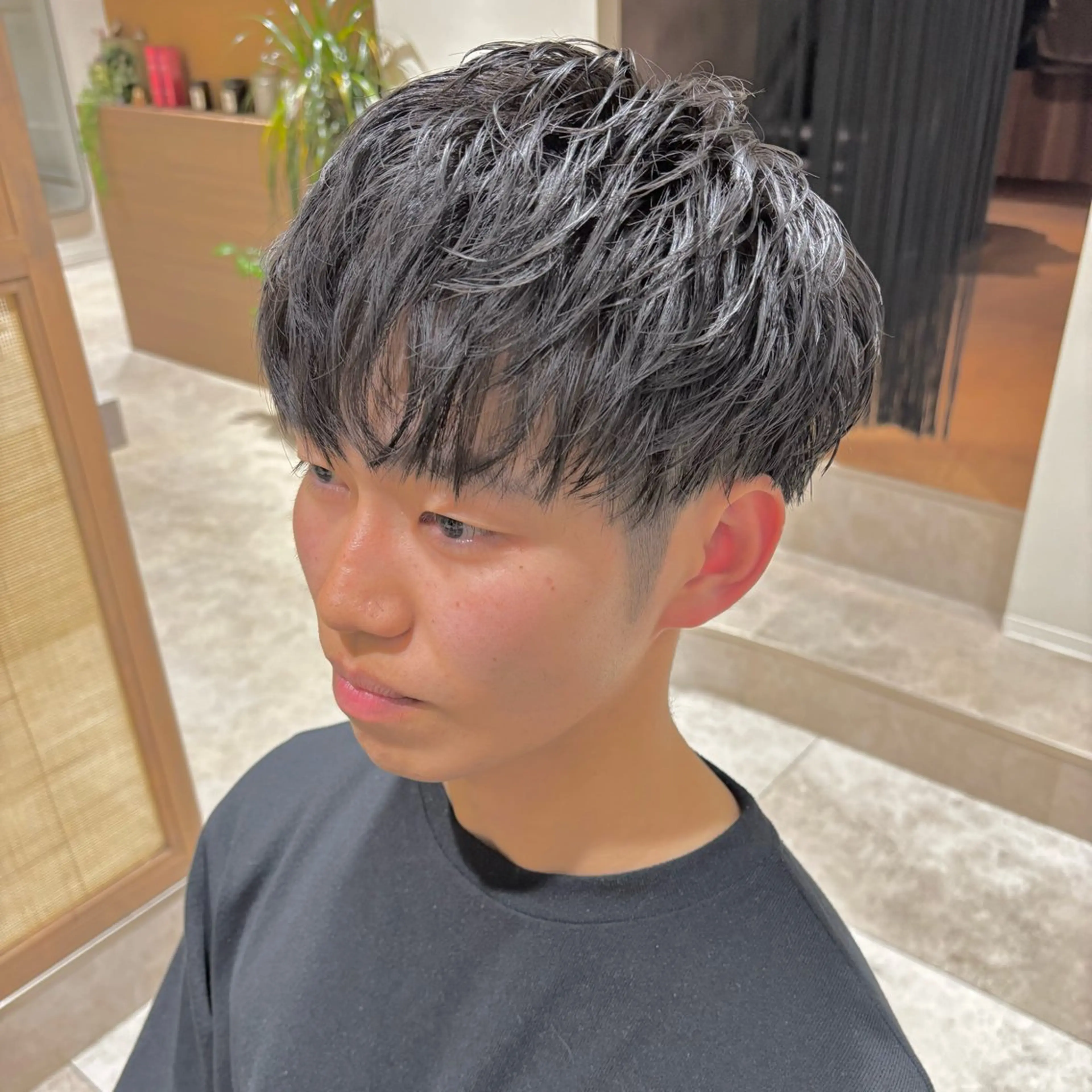 メンズ AMI ウルフ/ショートのヘアスタイル