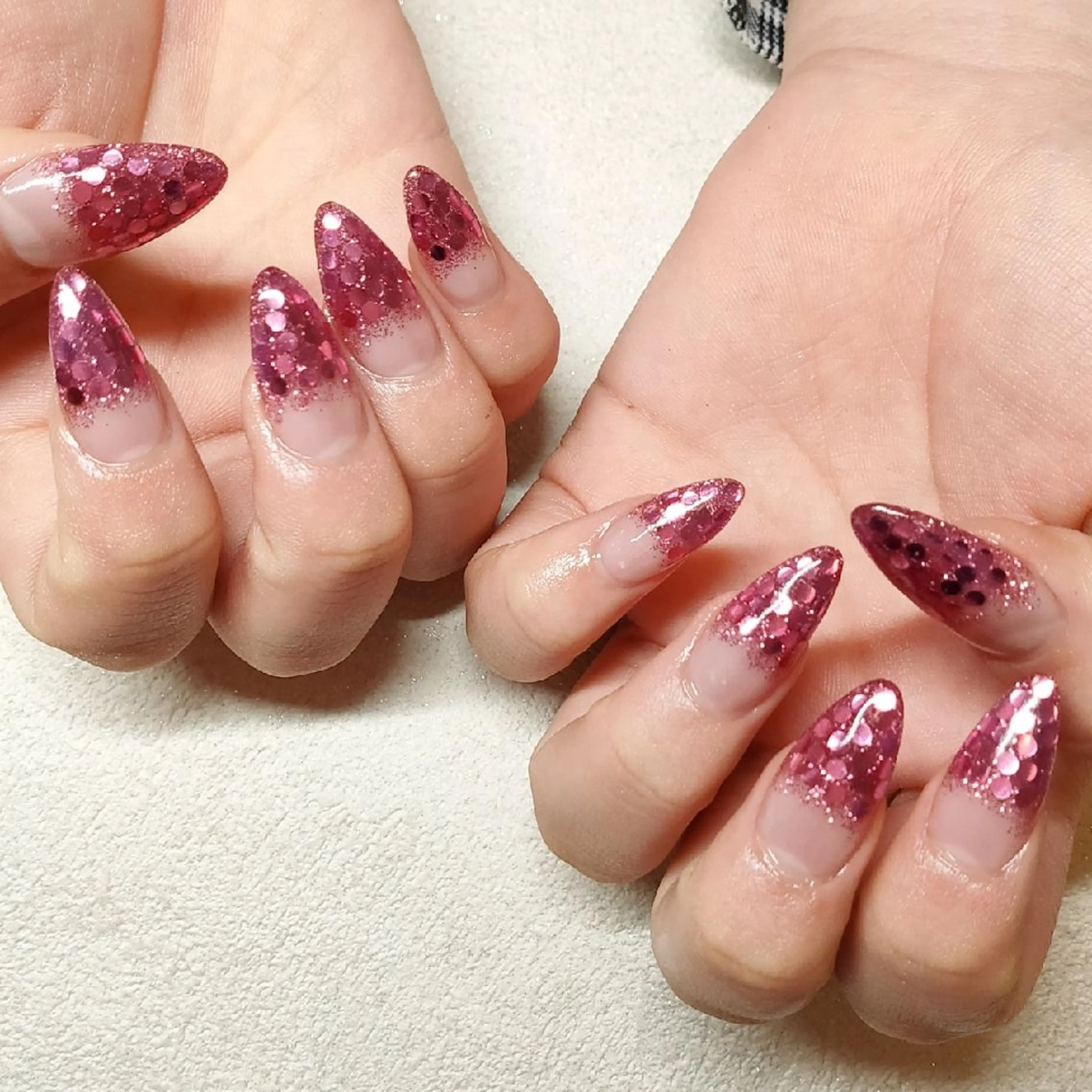 ネイル ホログラムネイル private nailsalonのネイルデザイン