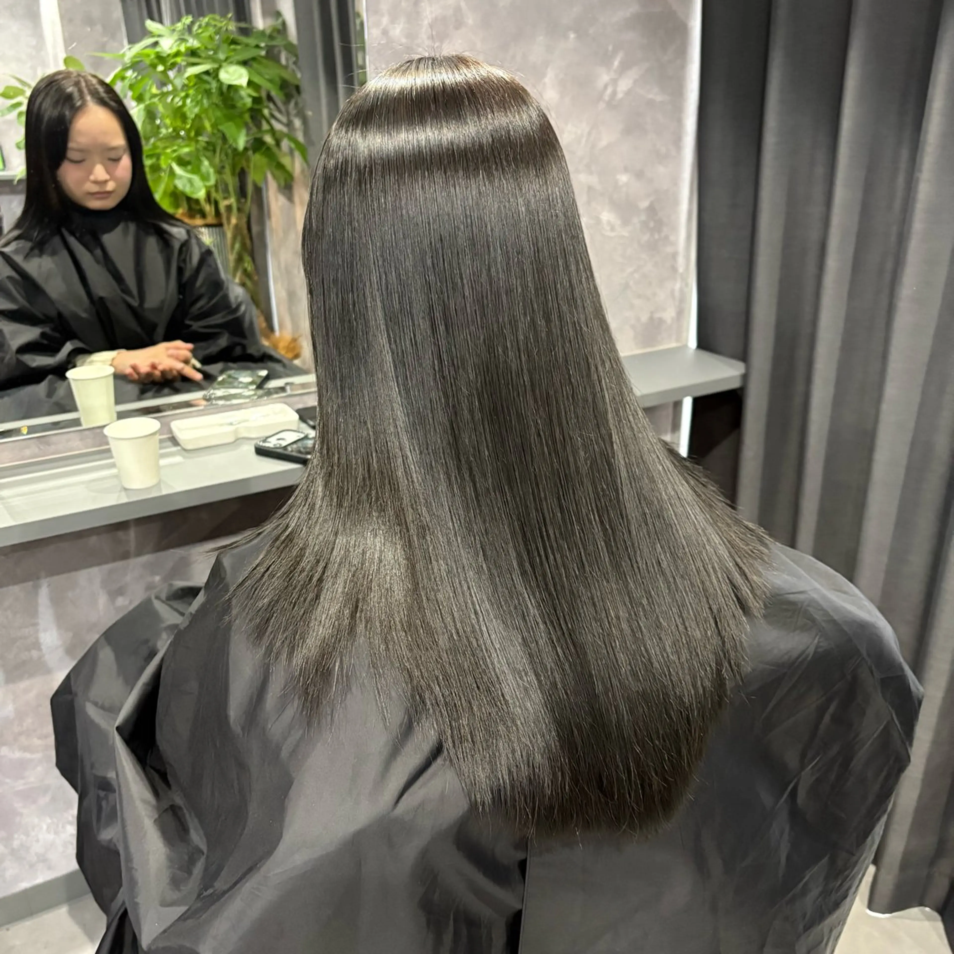 ロング カラー 透明感カラー カット ヘアカラー トリートメント nameless miichiのヘアスタイル