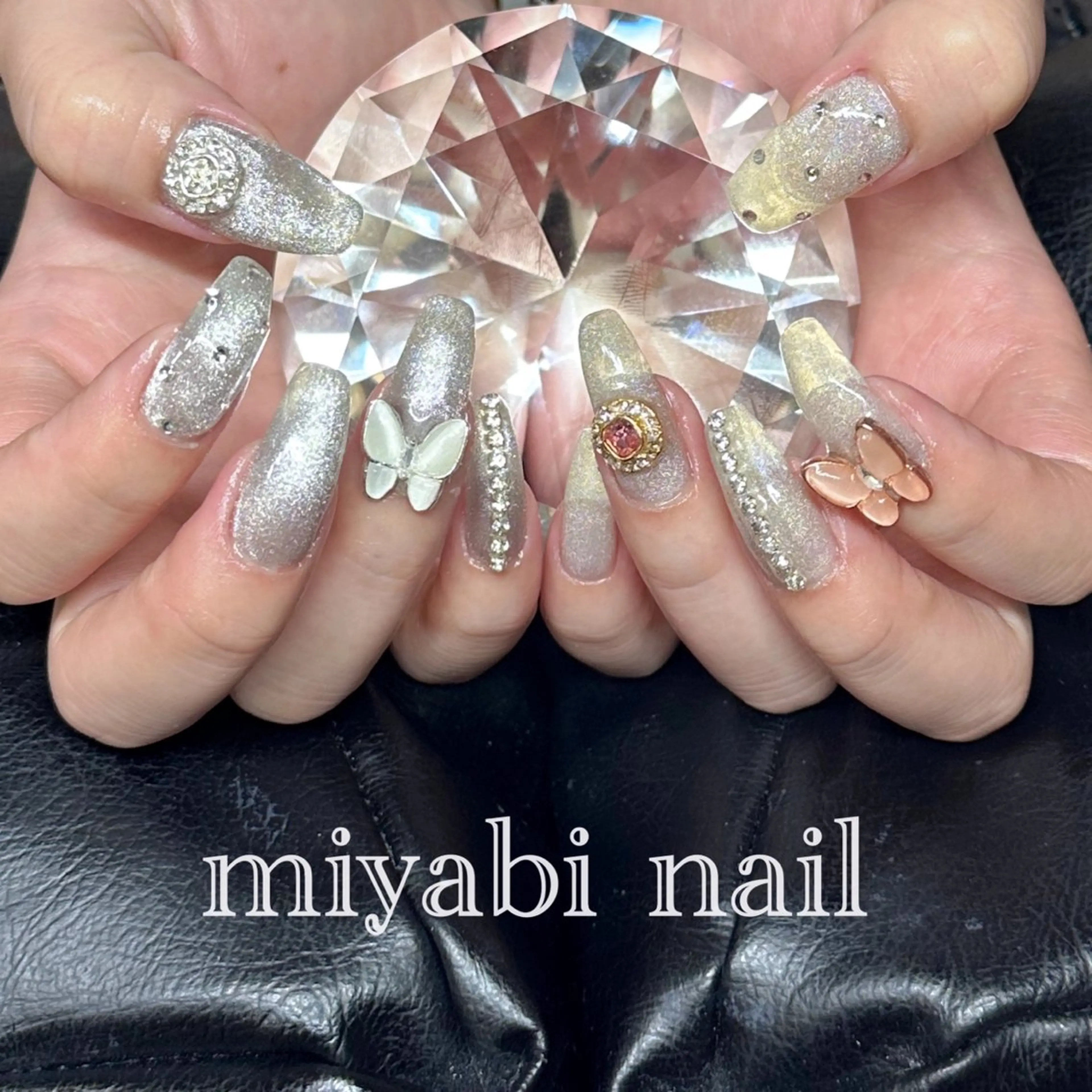 ネイル キラキラネイル マグネットネイル 持ち込み シルバー ストーンネイル miyabi nail 桂川駅近くのネイルデザイン