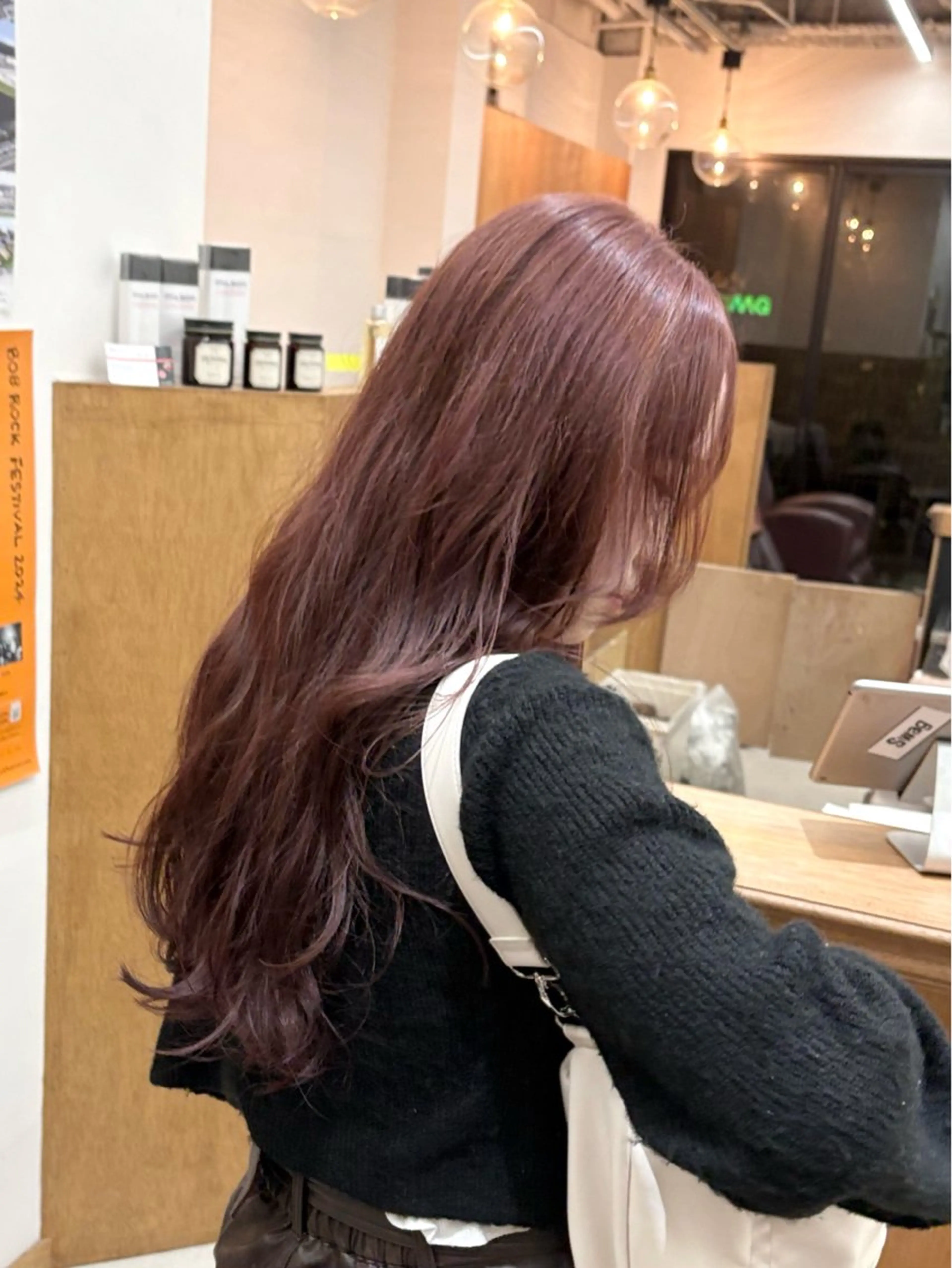 セミロング カラー ヘアアレンジ ブリーチ ダブルカラー ラベンダーカラー ブリーチなしカラー ハル🌸柔色/ ブリーチなし/艶髪のヘアスタイル