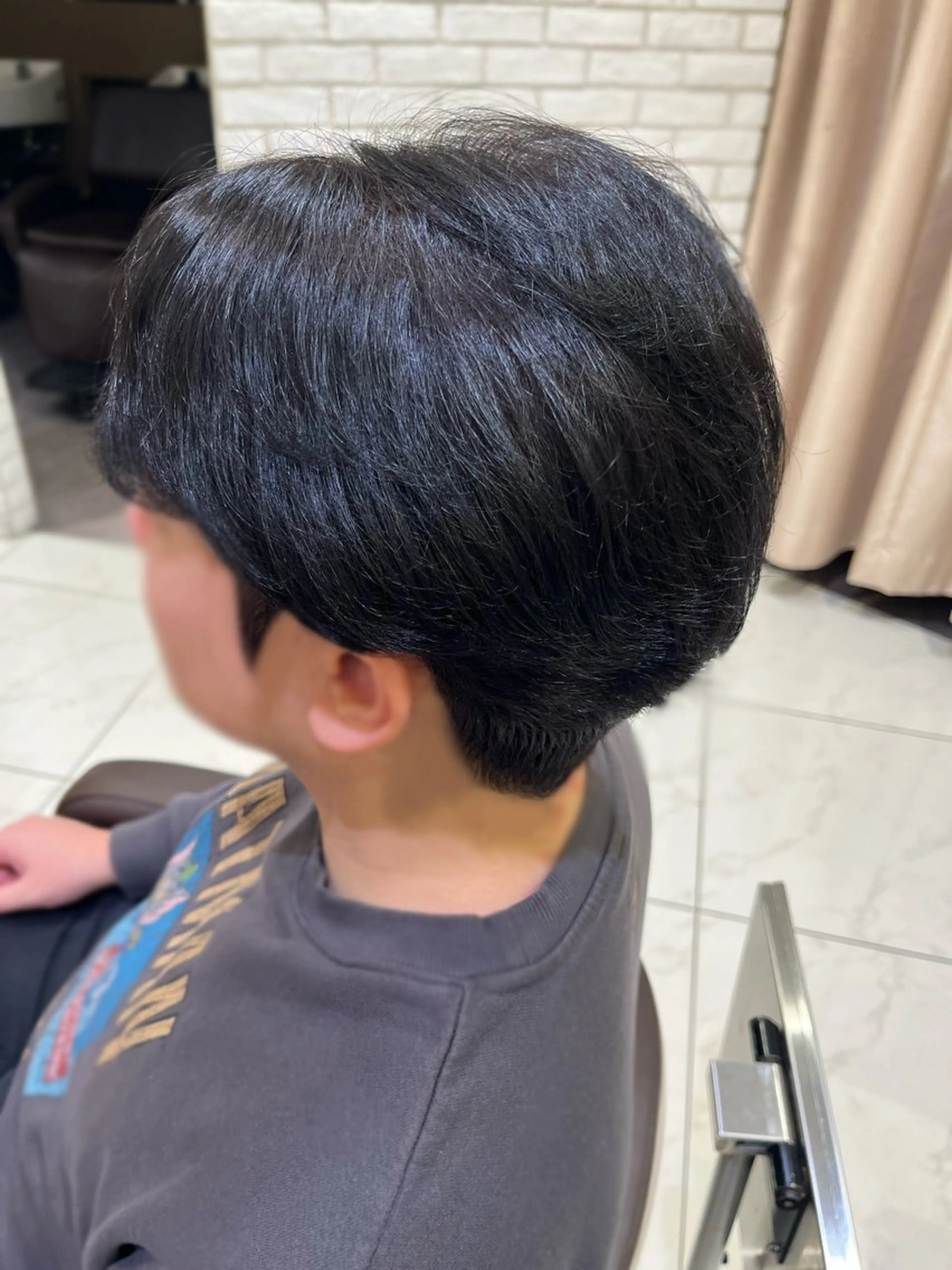 カラー メンズ ヘアカラー 丸 美紀のヘアスタイル