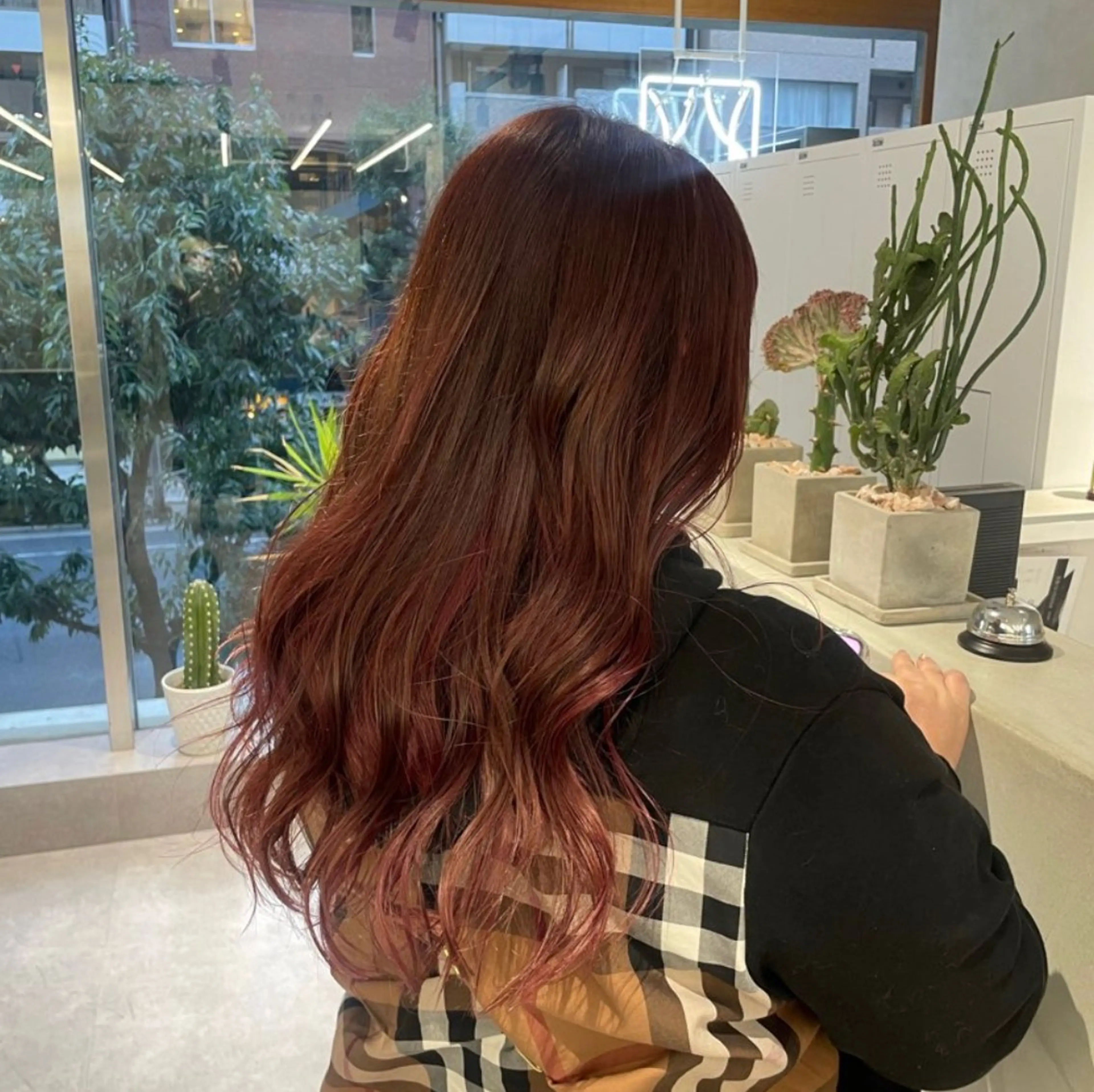 セミロング ヘアカラー 韓国風スタイル 北田陸斗のヘアスタイル