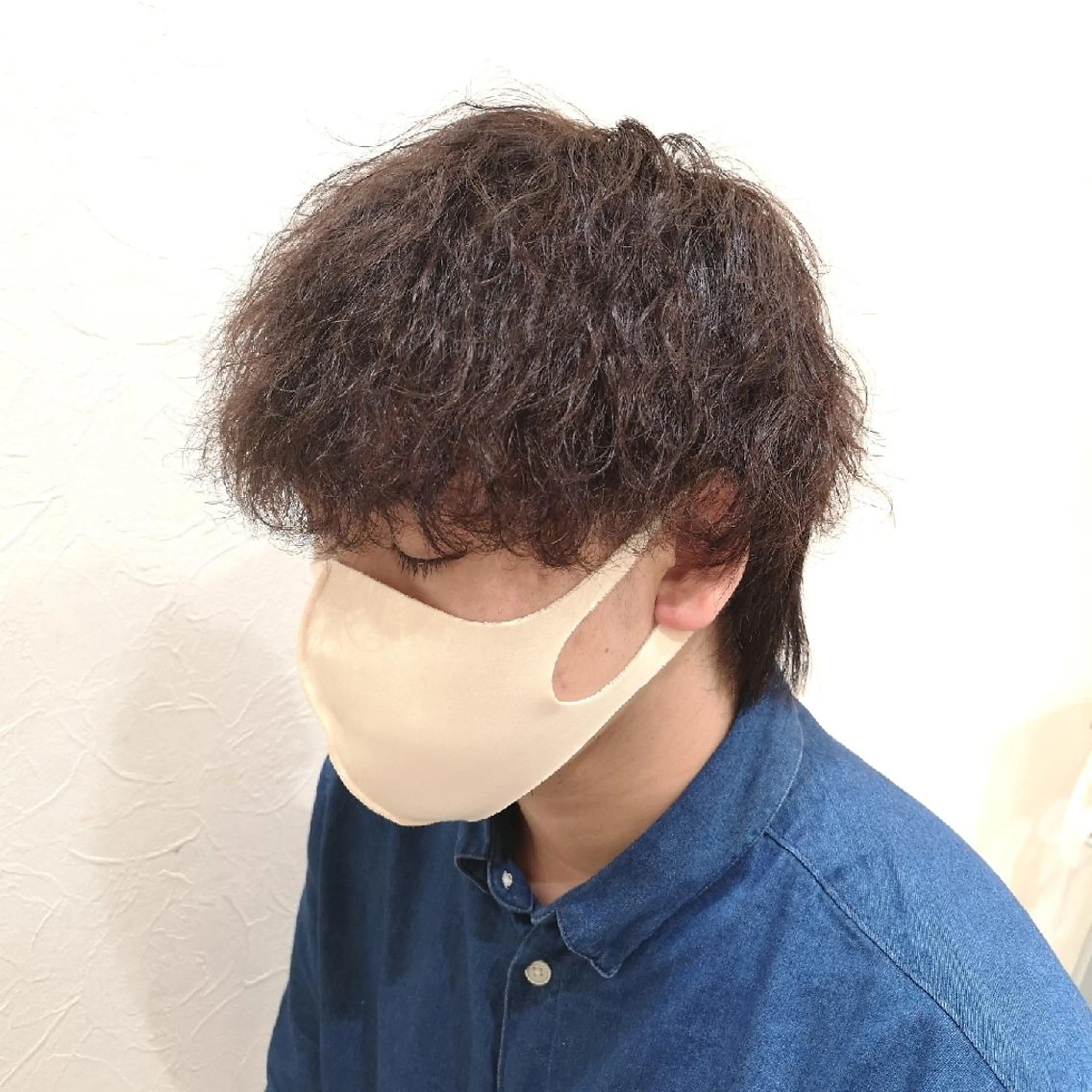 メンズ カラー パーマ 渡辺 愛枝/艶カラー🩵のヘアスタイル