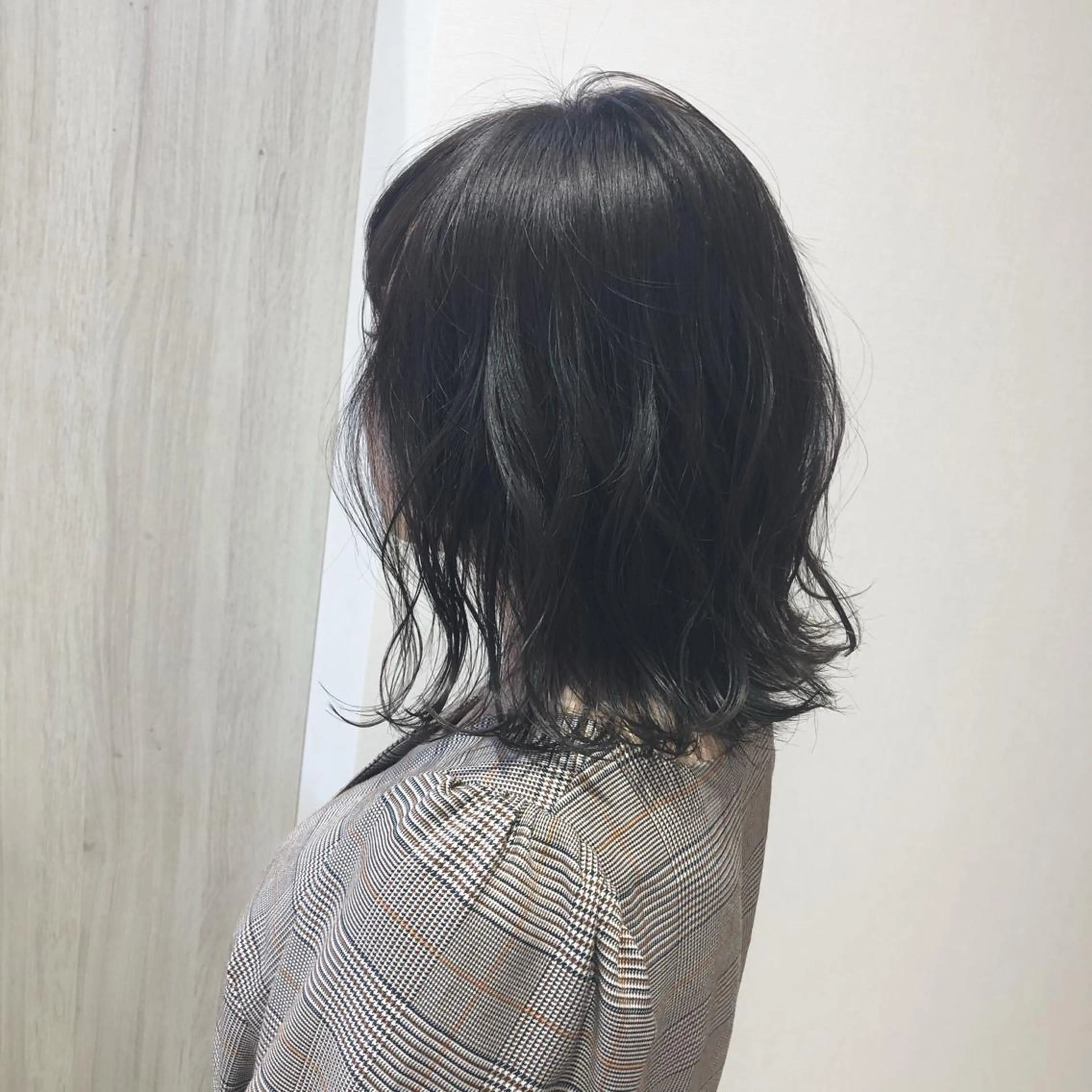 ミディアム 岩瀬 翔太のヘアスタイル