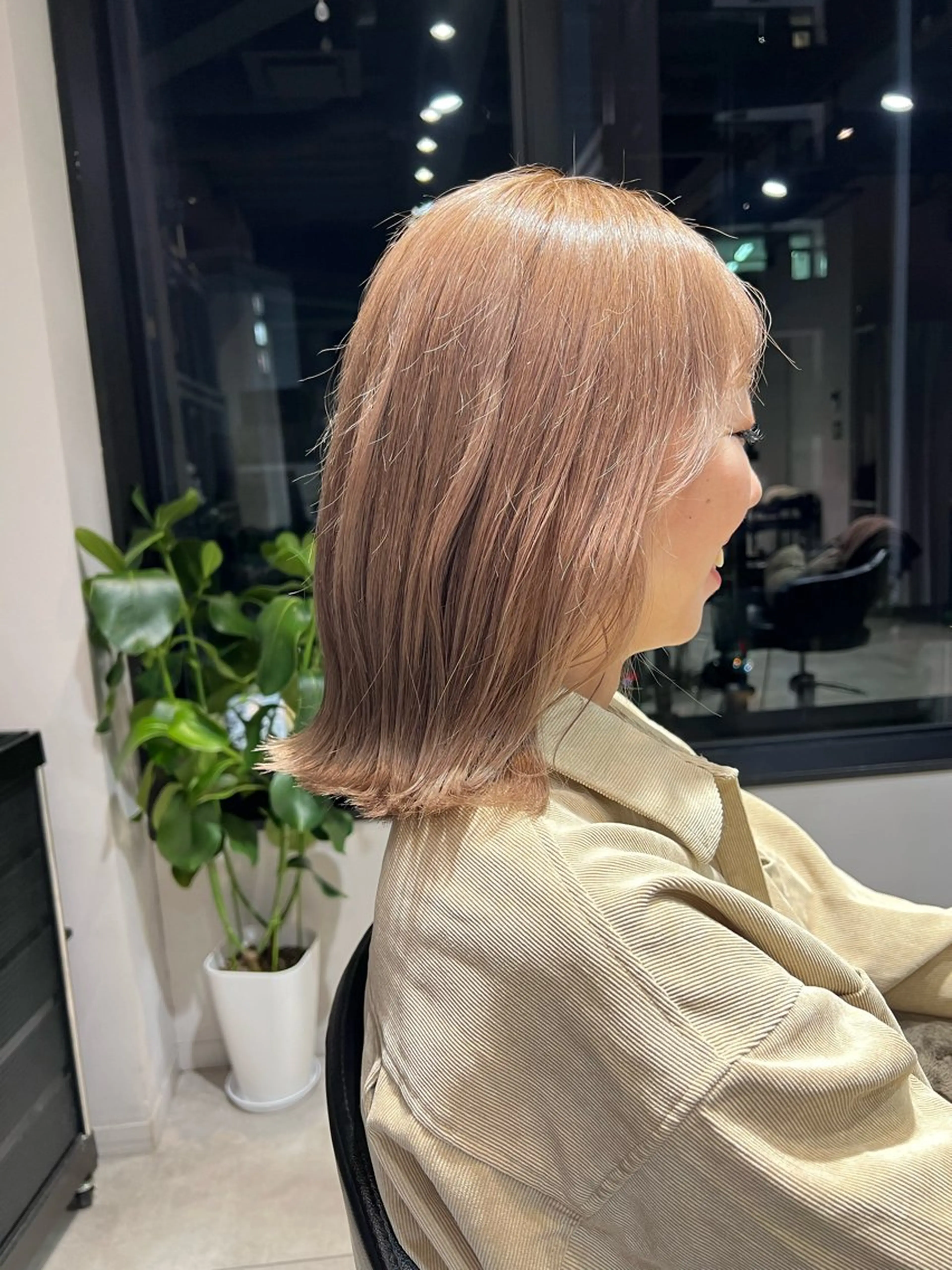 ミディアム カラー ブリーチ カット ヘアカラー トリートメント ヘッドスパ ✨髪質改善矯正× ブリーチ✨YU-KIのヘアスタイル