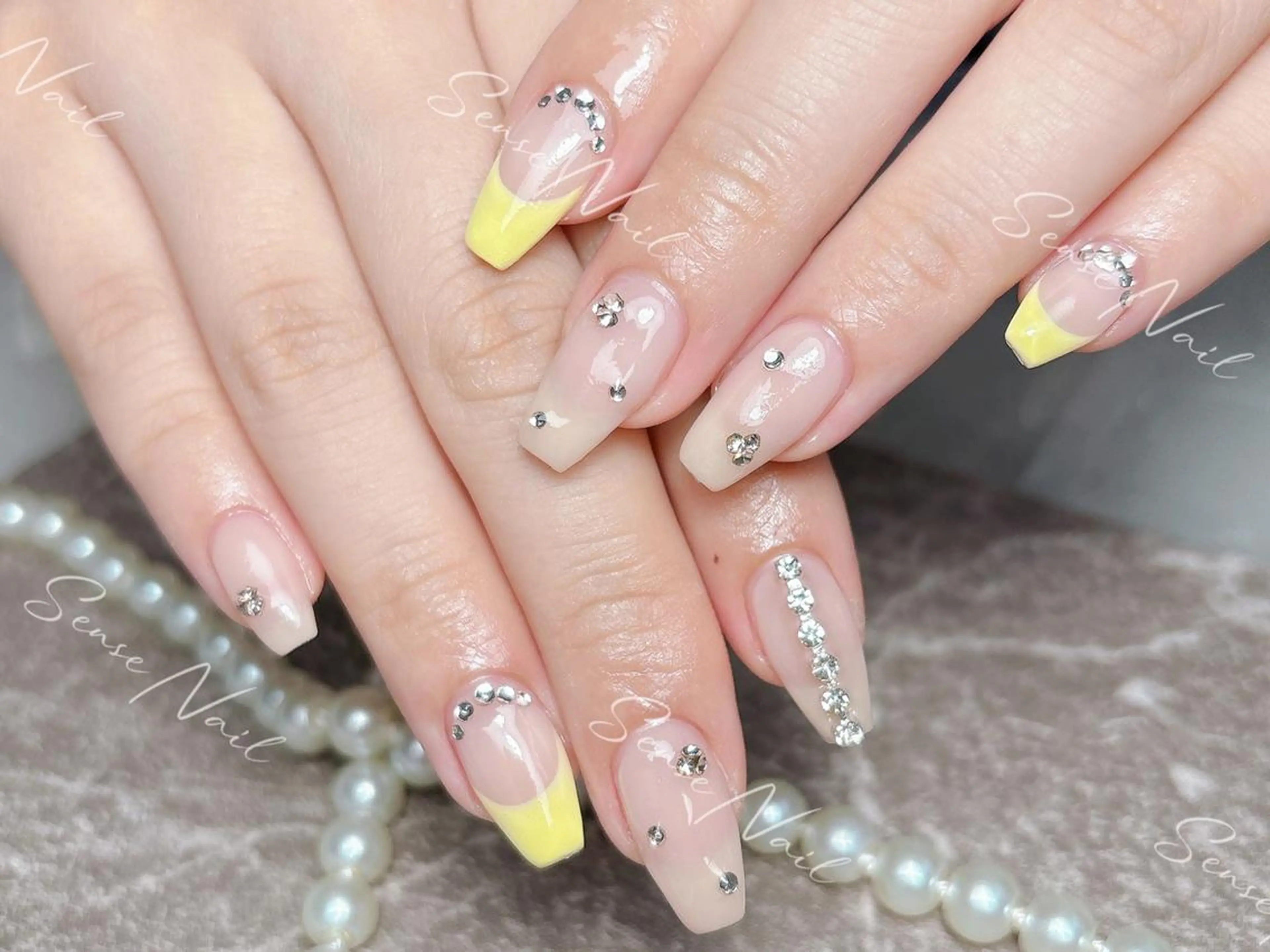 ネイル Queening 🦋のネイルデザイン