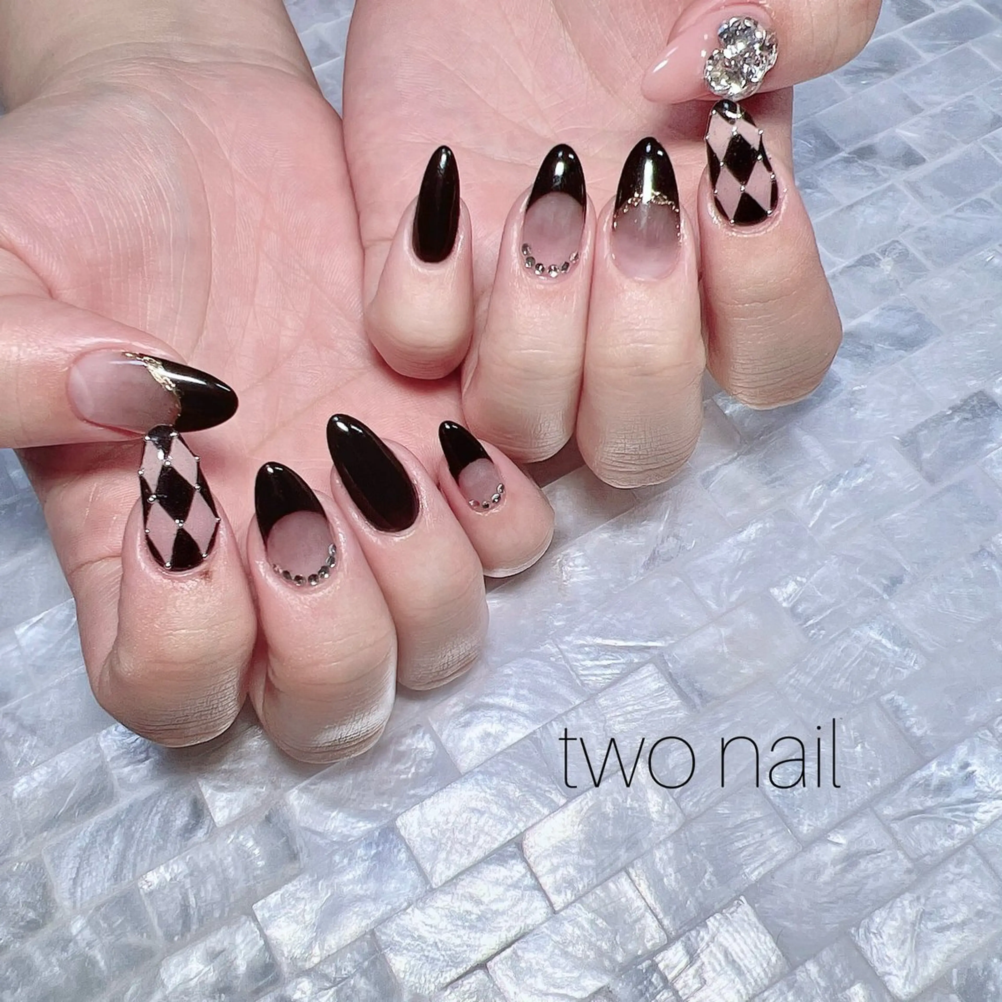 ネイル アートネイル ネイルチップ ホワイト ハンドネイル two nailのネイルデザイン