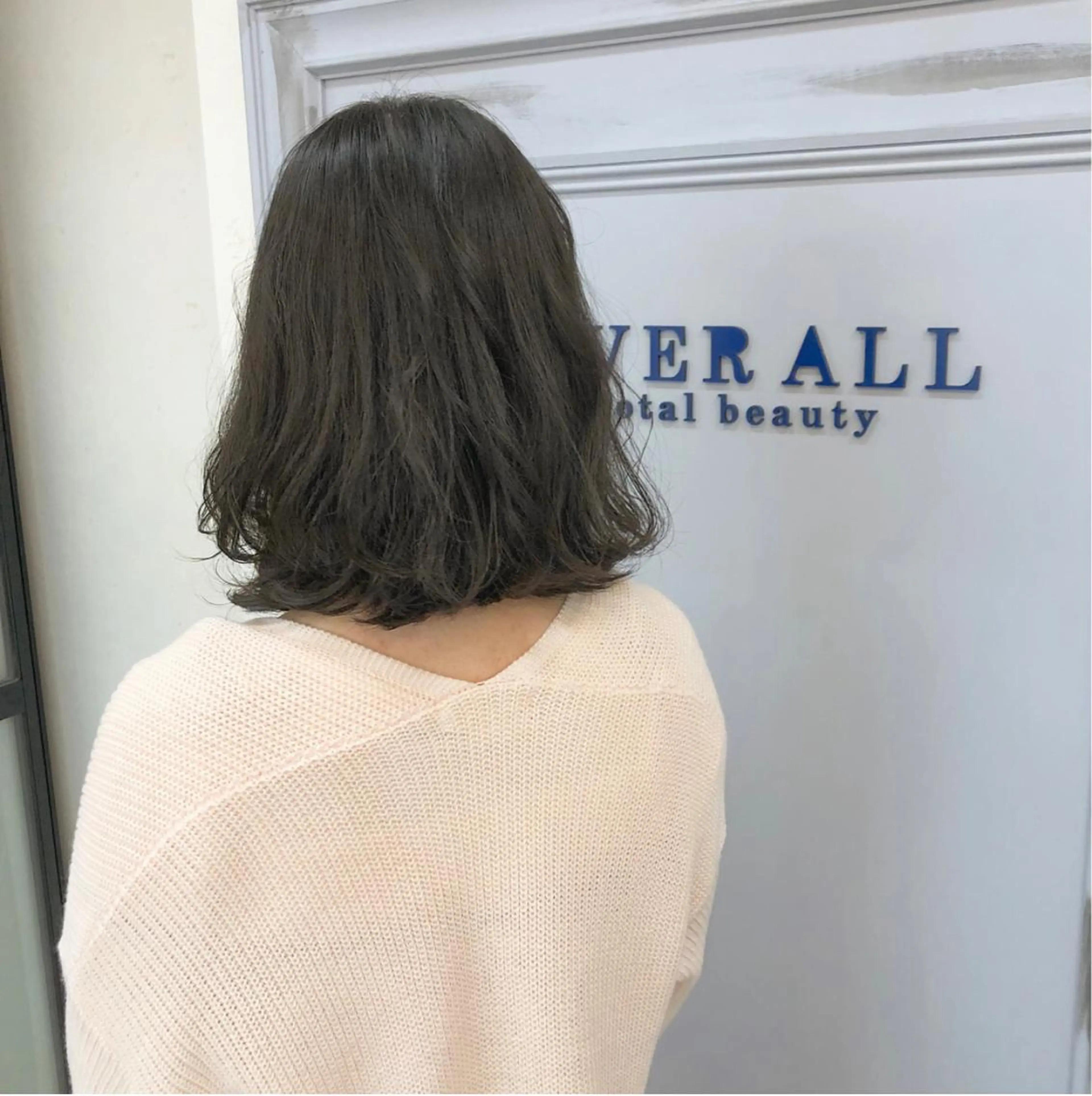 カラー 小島嵩人 縮毛矯正 髪質改善のヘアスタイル