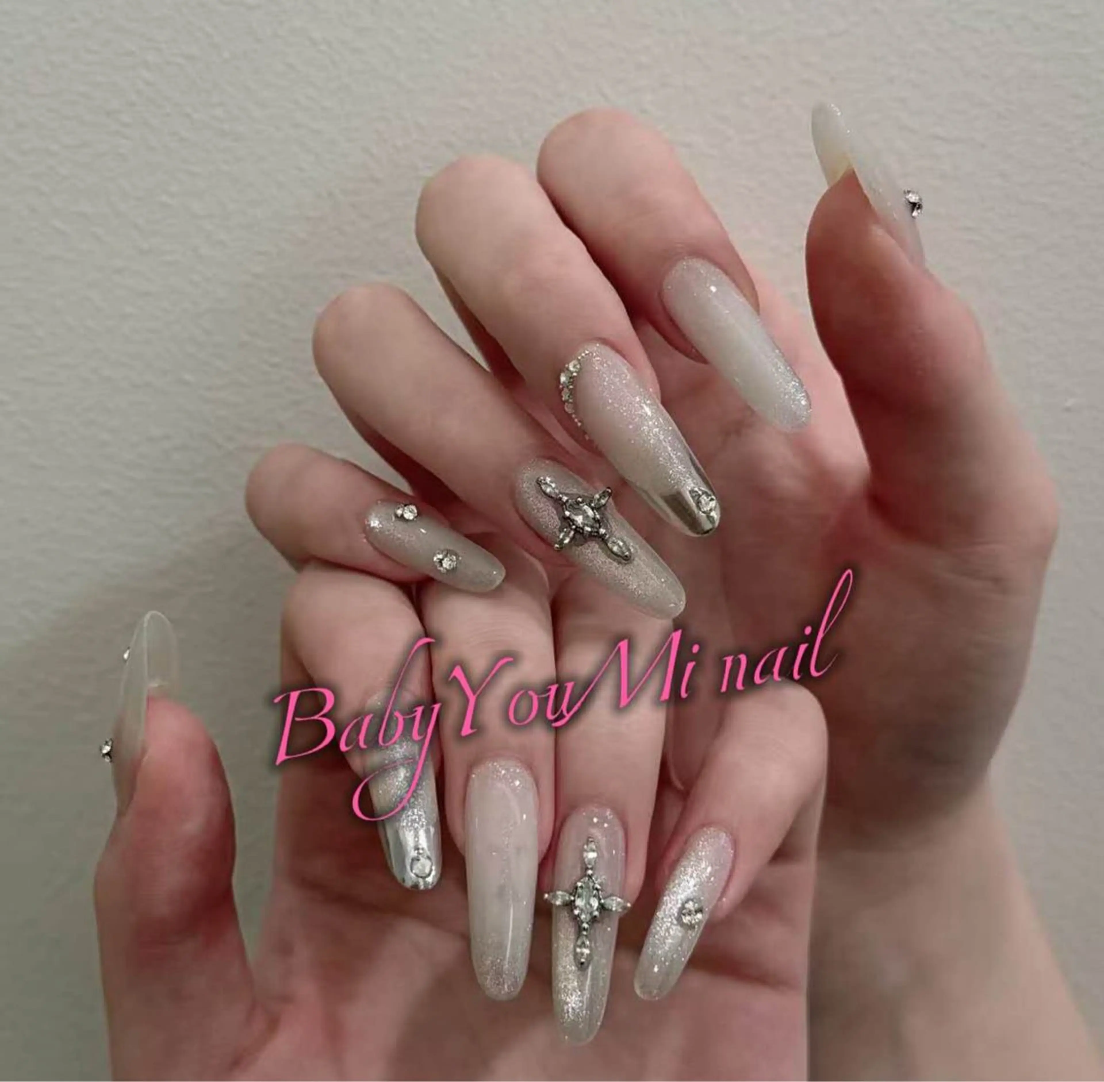 ネイル オーロラネイル チークネイル 成人式 フットネイル フレンチネイル ハンドネイル BabyYouMi nailのネイルデザイン